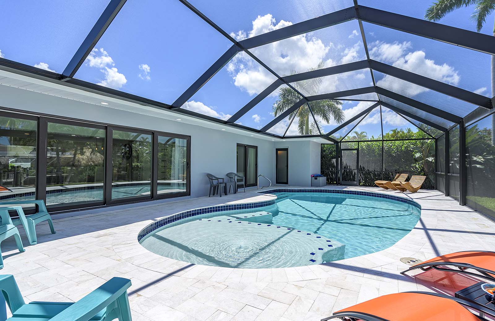 Ferienhaus am Kanal in SW Cape Coral mit privatem Pool und Bootsdock (Gulf Access).