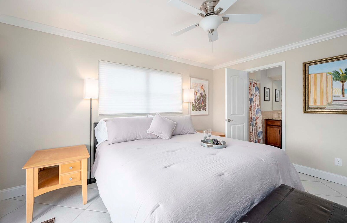 Hauptschlafzimmer mit eigenem Bad