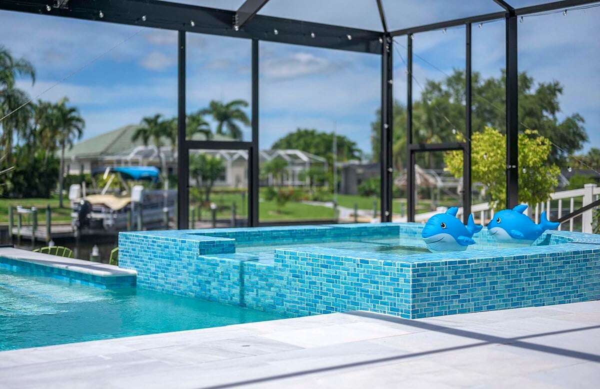 Whirlpool mit viel Platz