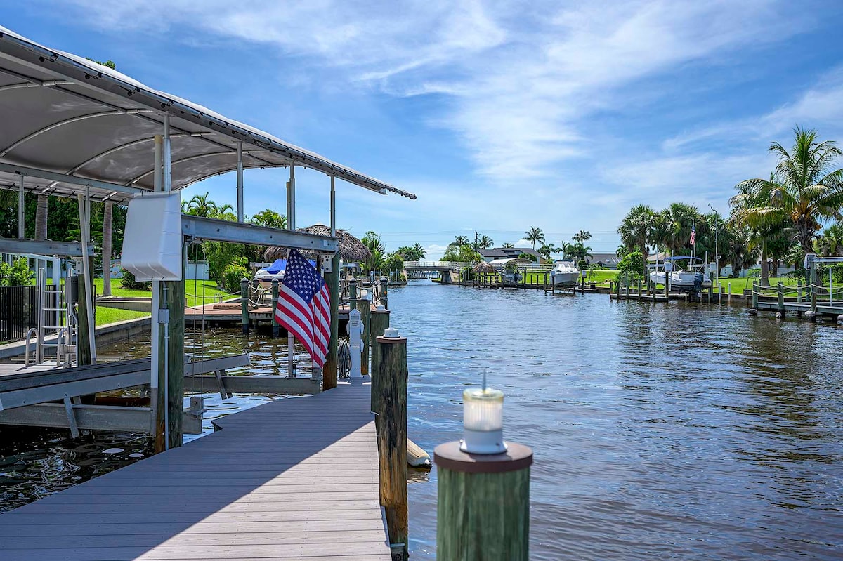 Bootsanleger und nach Süden ausgerichteter Kanal