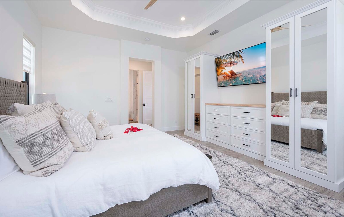 Hauptschlafzimmer mit Einbauschrank