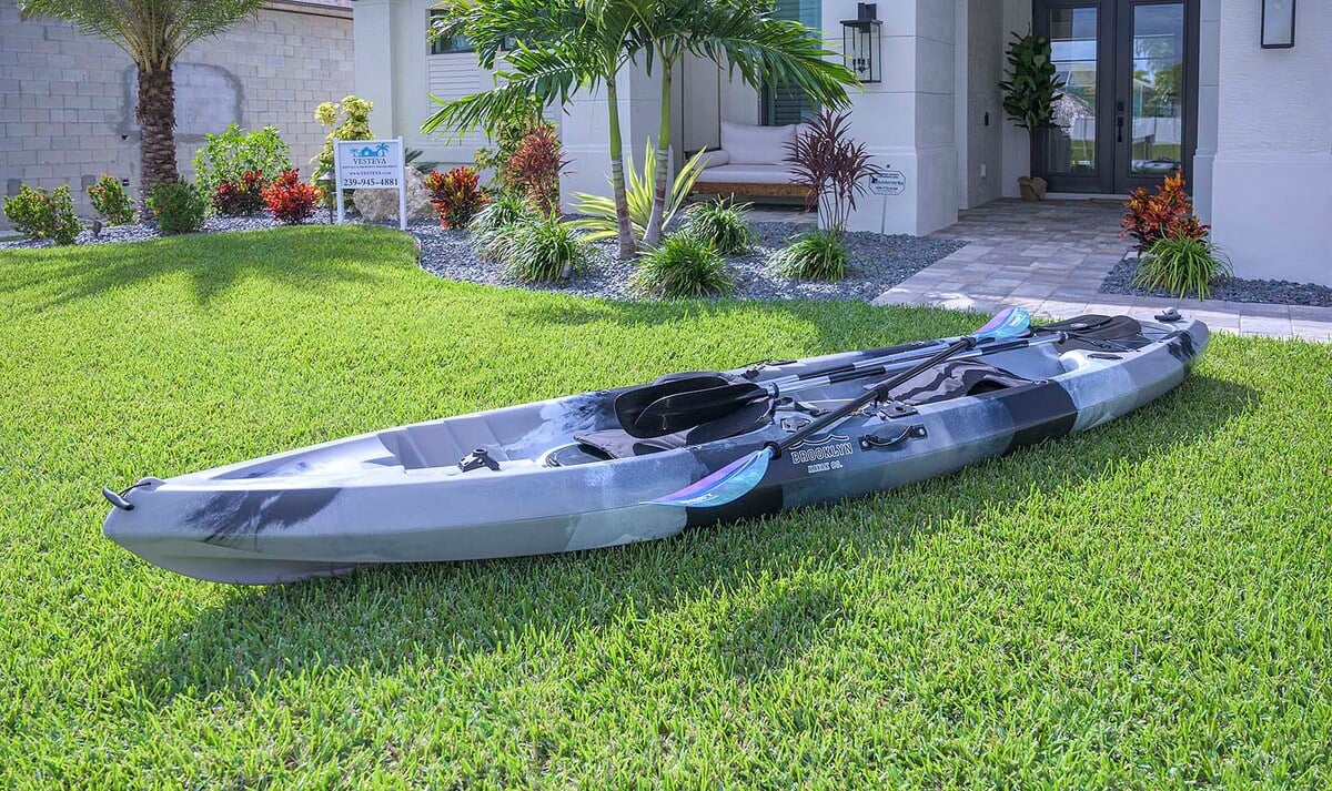 Villa Whale Ya Später Kajak