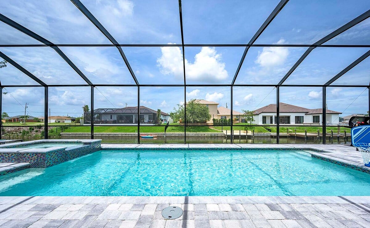 Westliche Aussicht von der Poolterrasse