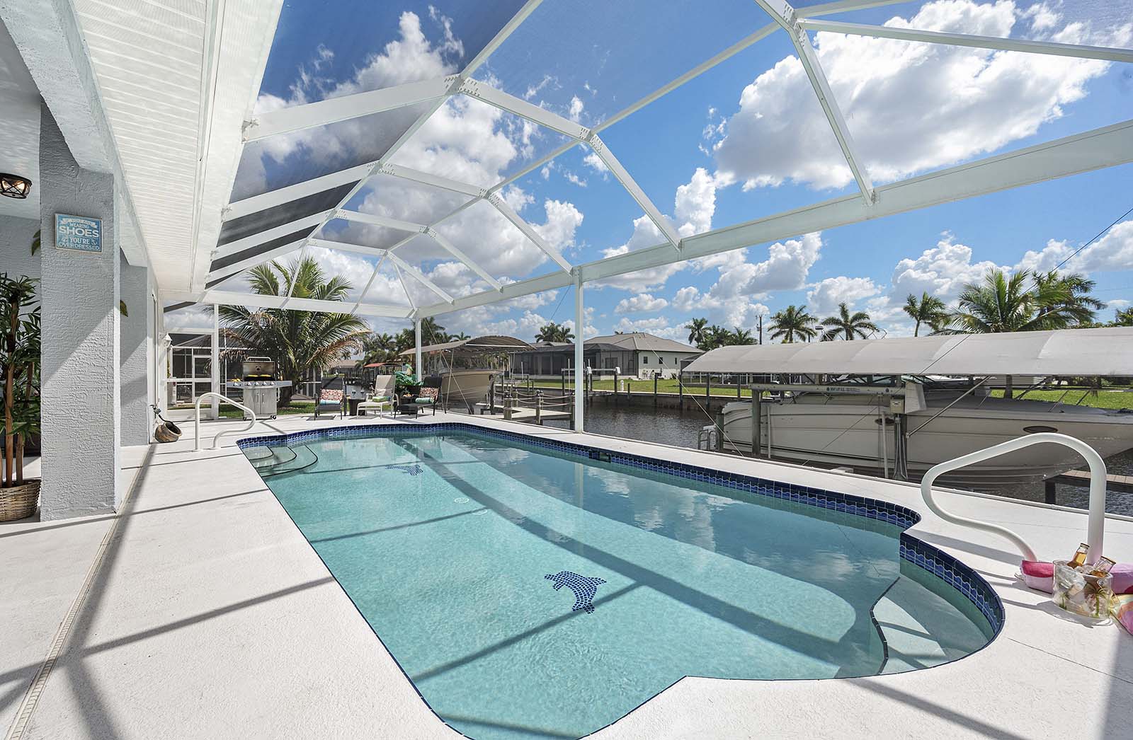 Beheizter Süd-Pool mit Terrasse am Kanal (Gulf Access)