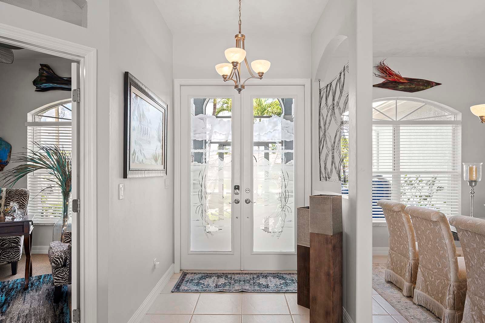 Beheizter Süd-Pool mit Terrasse am Kanal (Gulf Access)