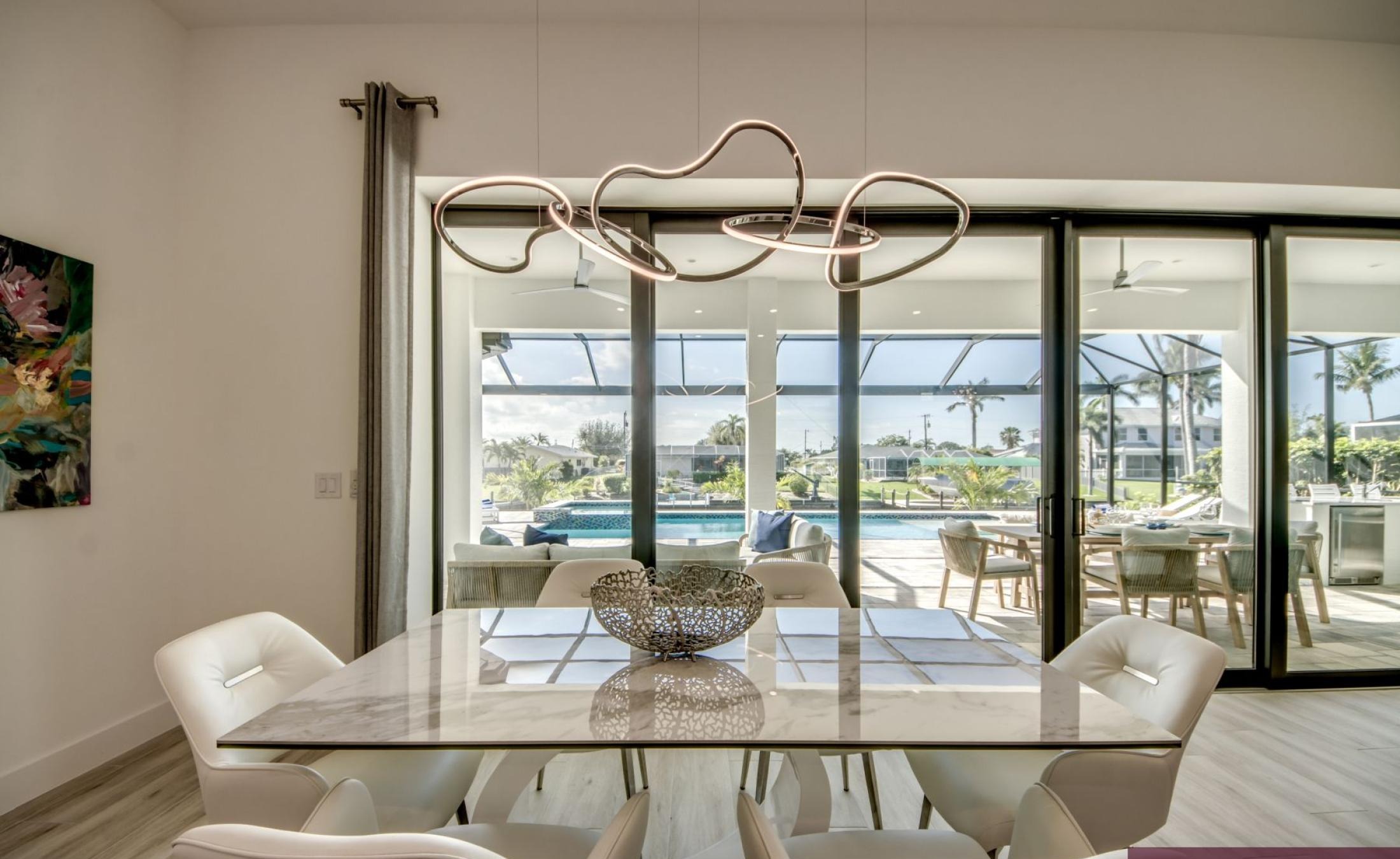 Blick auf das private Bootsdock am Kanal mit direktem Zugang zum Golf von Mexiko.