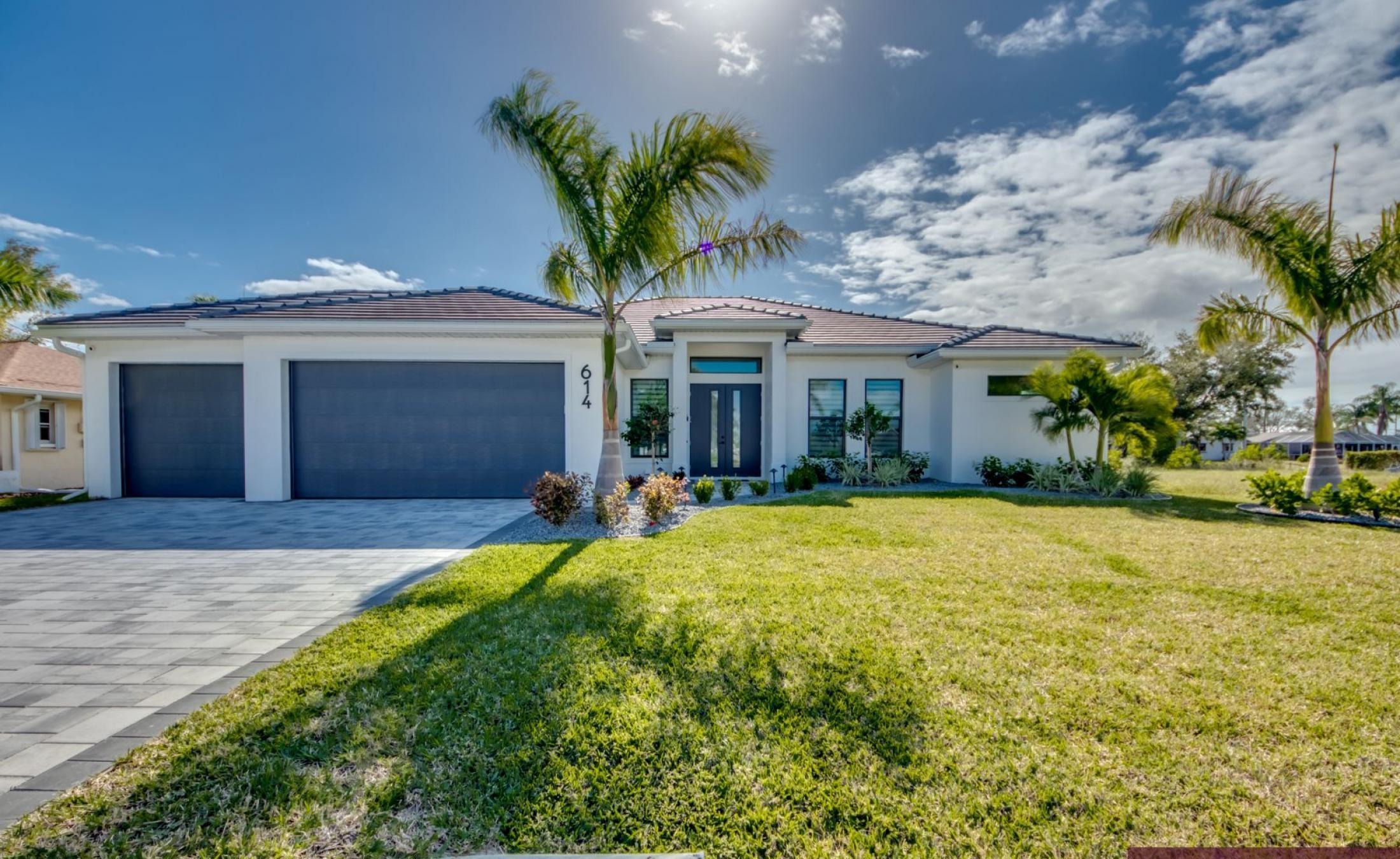Villa mit Pool und Spa am Frischwasserkanal in Cape Coral (Südwestlage)