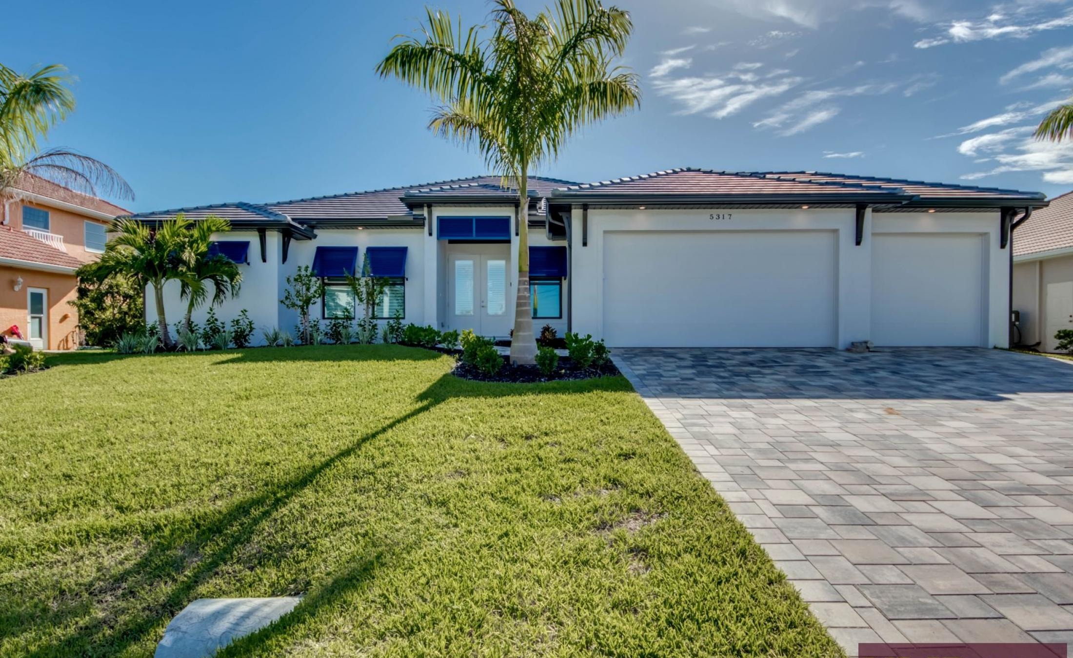 Villa am Kanal mit privatem Pool, Spa und Bootsdock in Cape Coral
