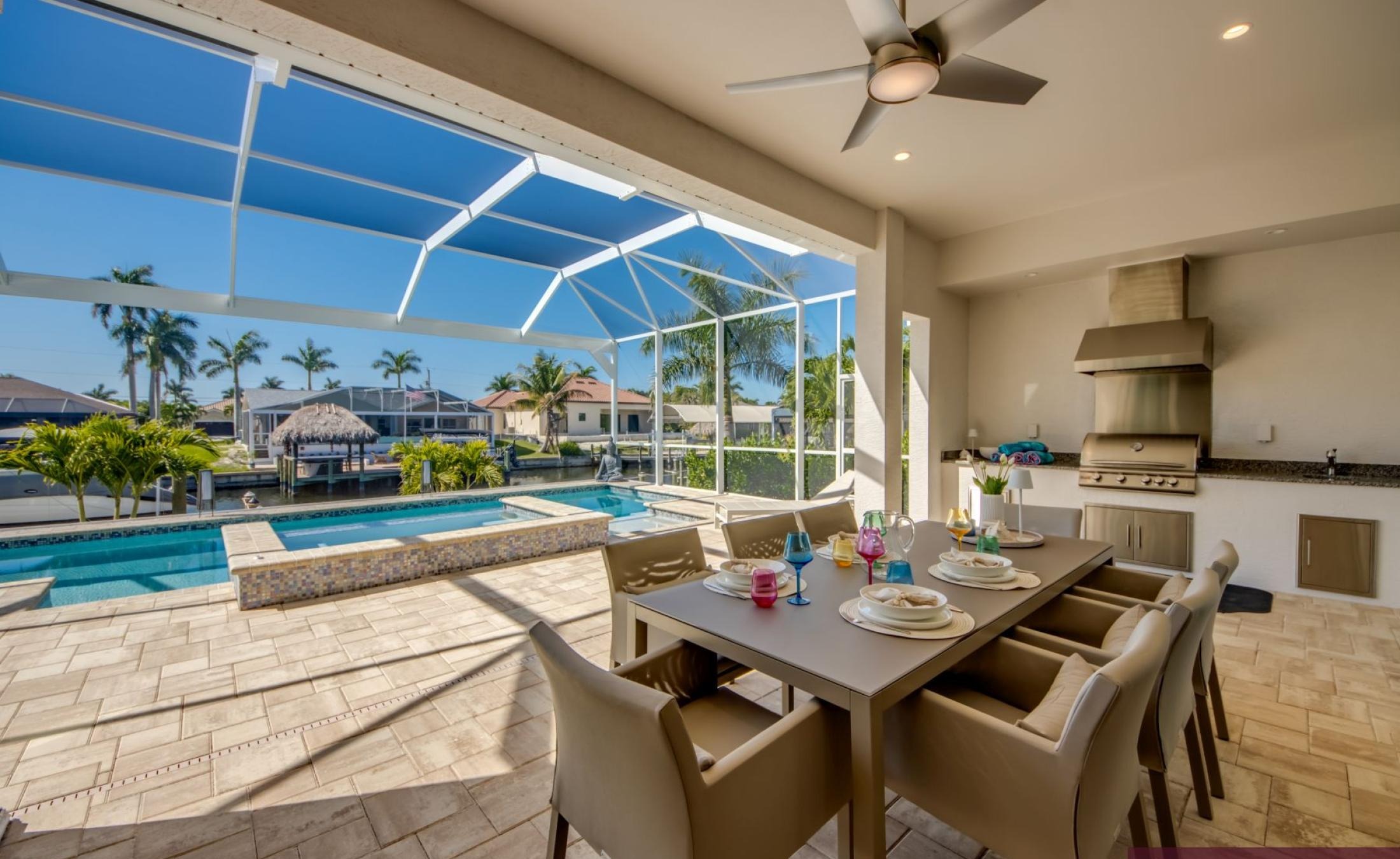 Wohn- und Schlafbereich im Ferienhaus.