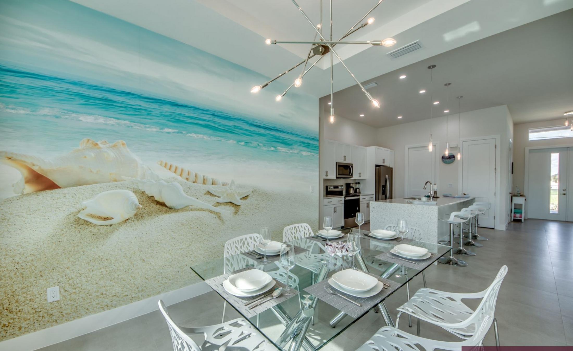 Moderne Villa am Kanal mit beheiztem Pool und Jacuzzi.