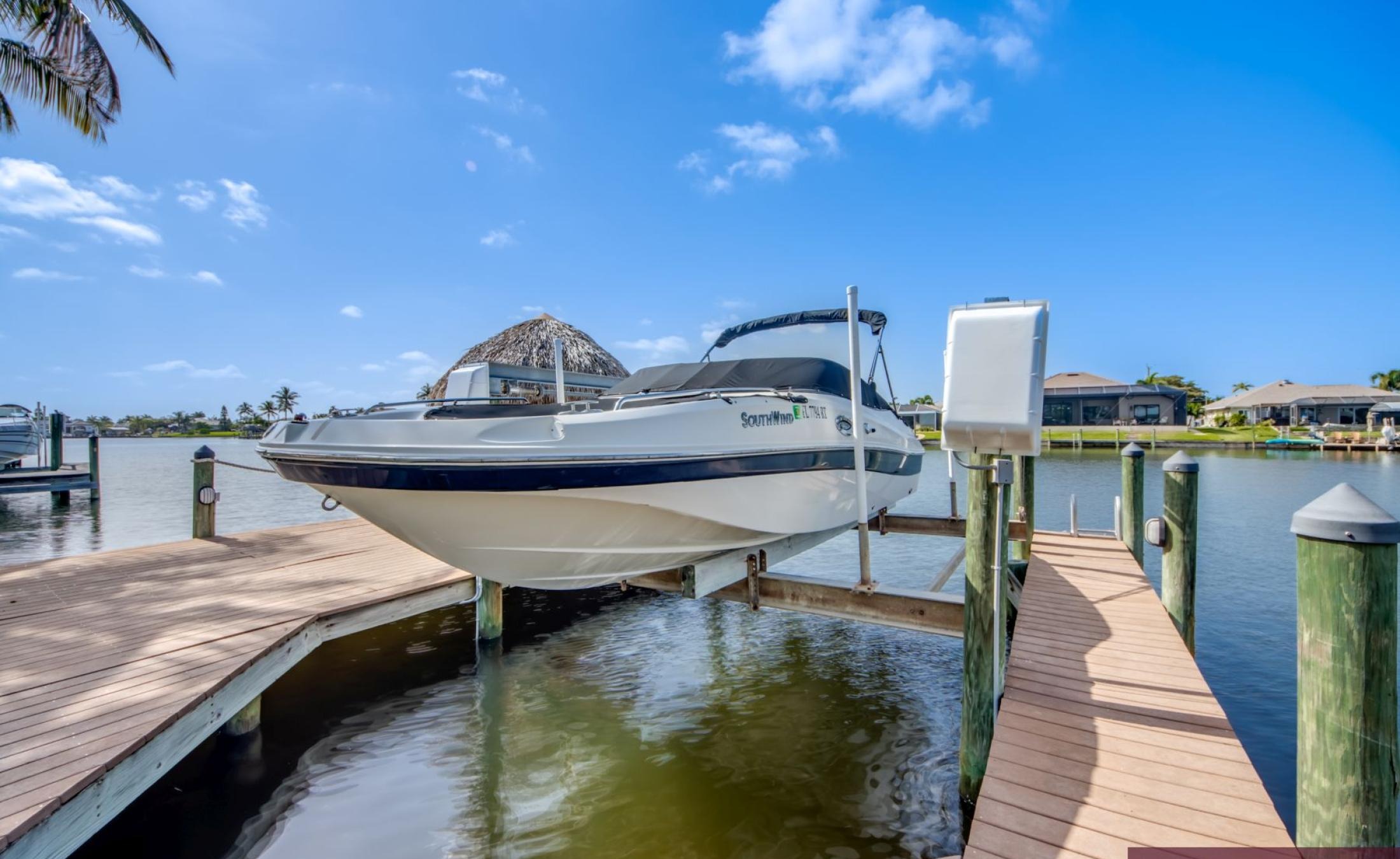 Ferienhaus-Cape-Coral-Whispering-Palms_90-Dock-Boat-Lift