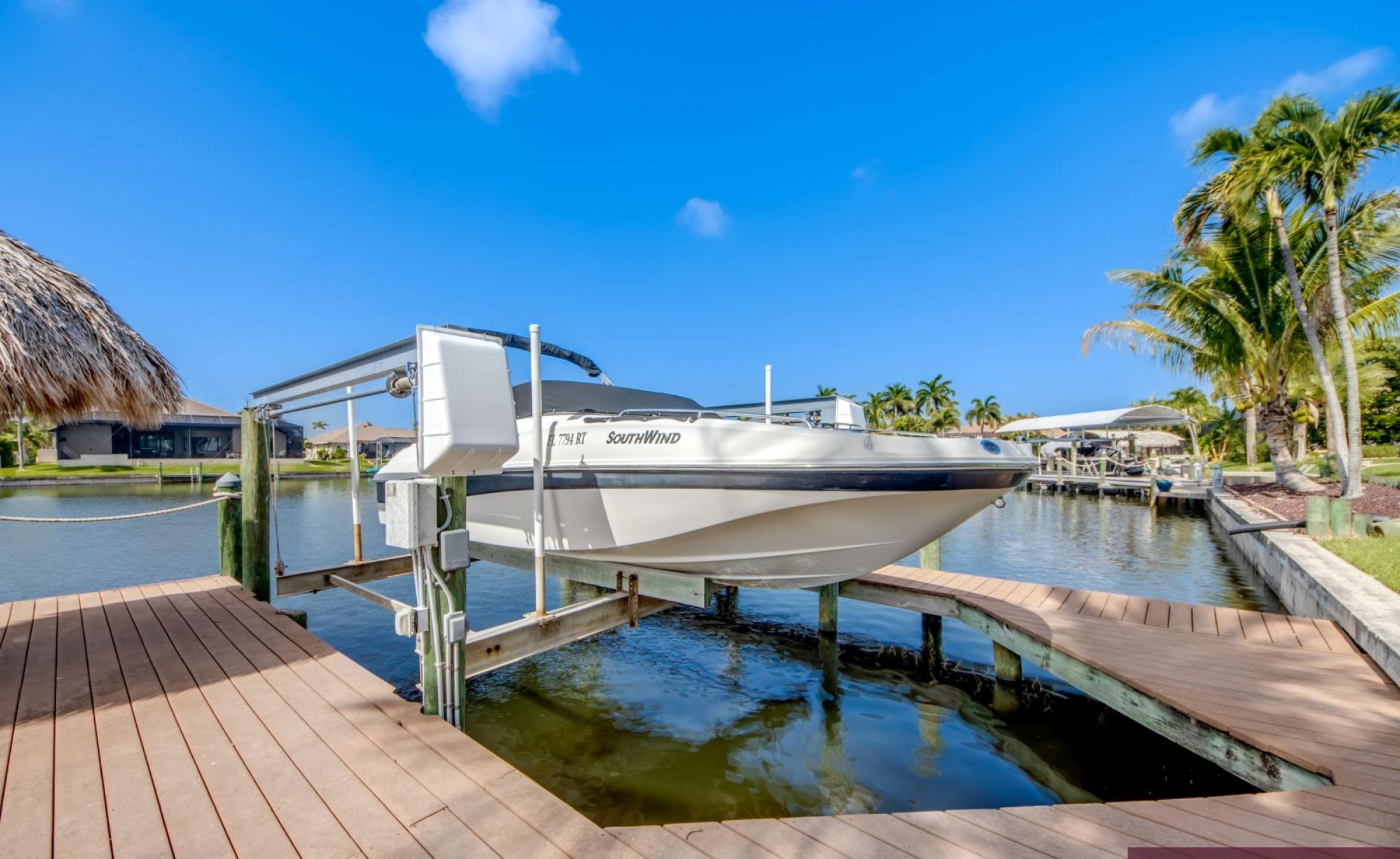 Ferienhaus-Cape-Coral-Whispering-Palms_91-Dock-Boat-Lift