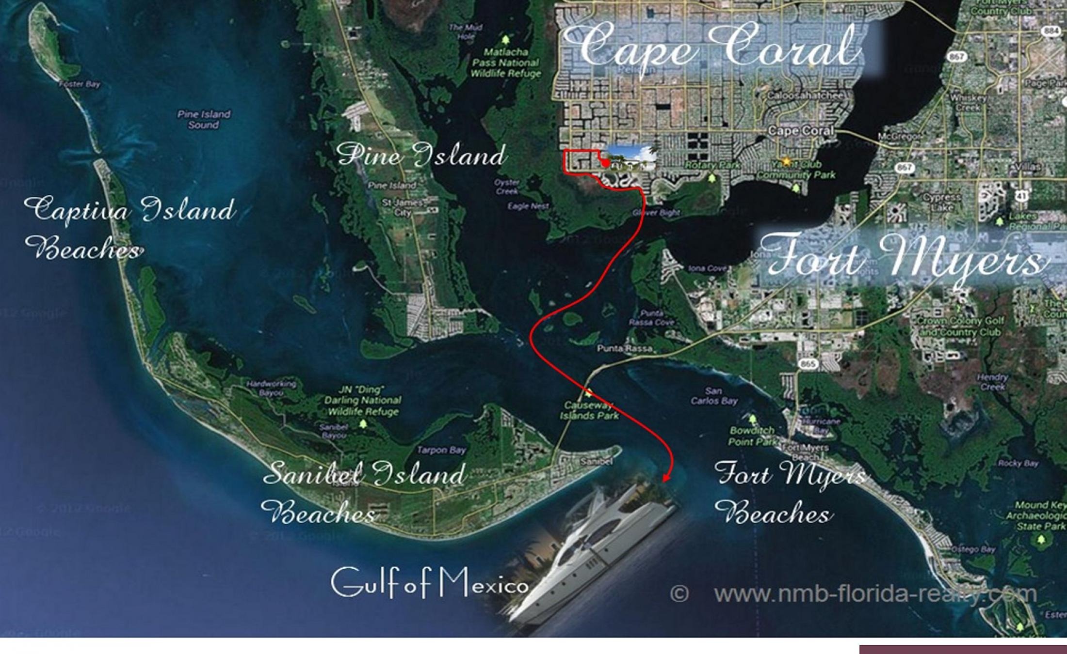 Elektrisch beheizter Pool mit Wasserfall und Blick auf den Kanal.