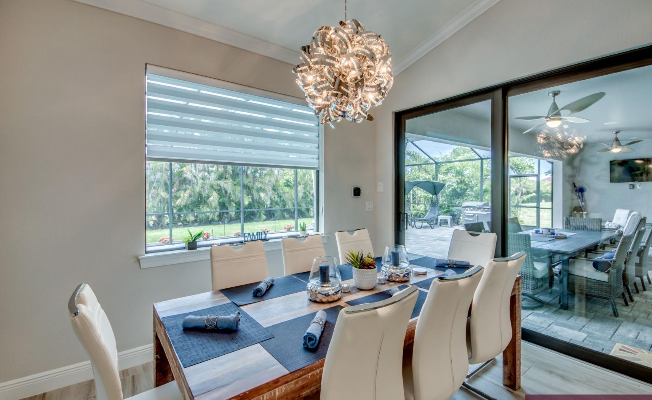 Moderne Villa in SW Cape Coral mit beheiztem Pool und Spa (Süd-Ausrichtung).