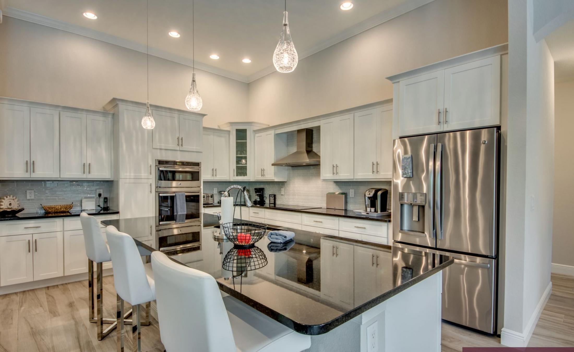 Moderne Villa in SW Cape Coral mit beheiztem Pool und Spa, Südausrichtung.