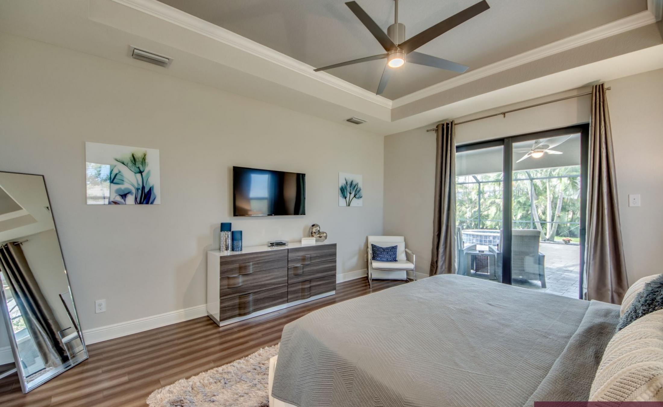 Moderne Villa in SW Cape Coral mit beheiztem Pool und Spa, Südausrichtung.