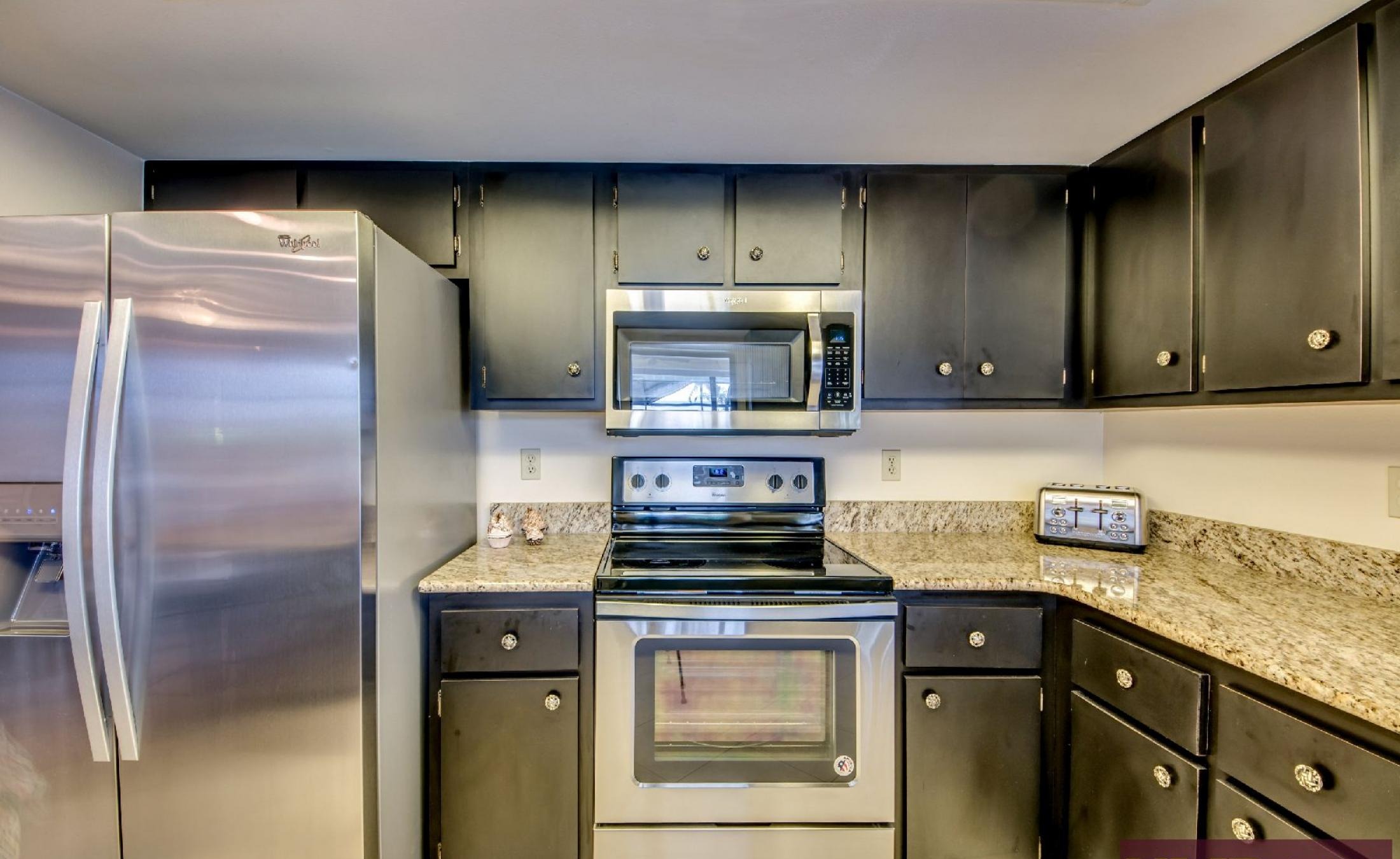 Ruhige Waterfront-Lage am Kanal mit Bootsdock in attraktiver Nachbarschaft.