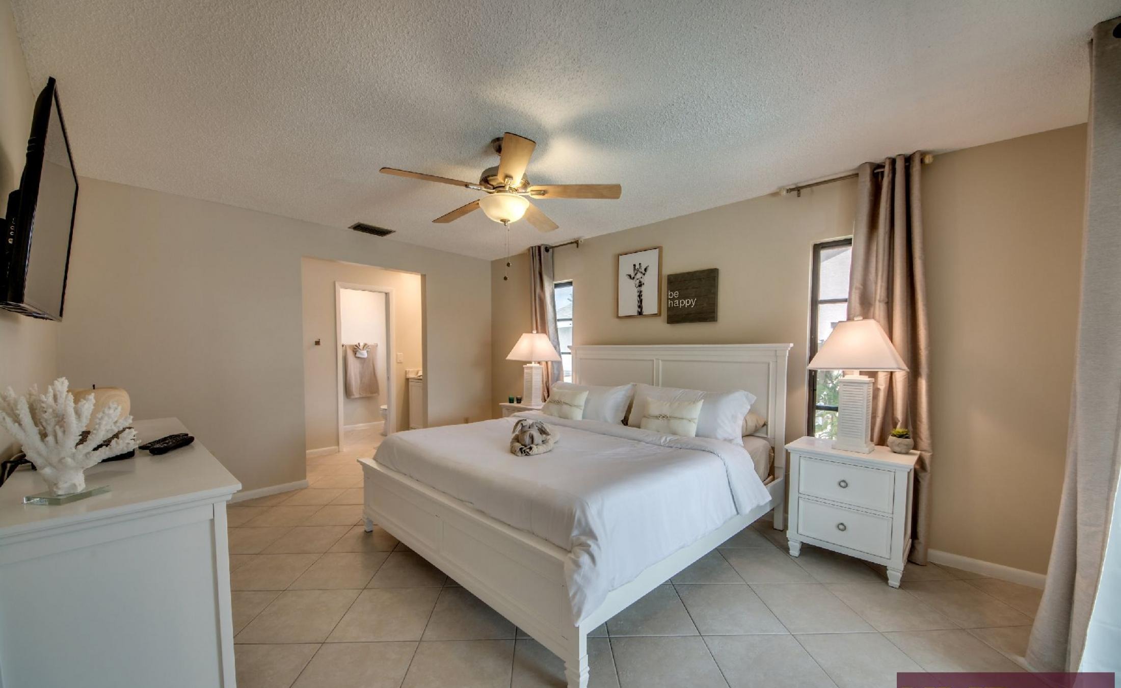 Ruhige Waterfront-Lage am Kanal mit Bootsdock und Zugang zum Golf von Mexiko.