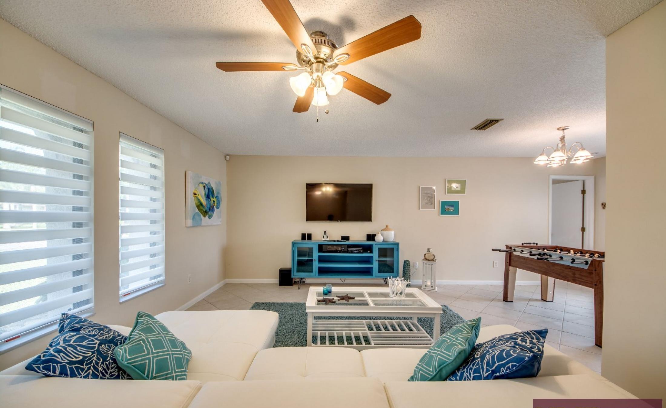 Waterfront-Lage am Kanal in ruhiger Nachbarschaft.