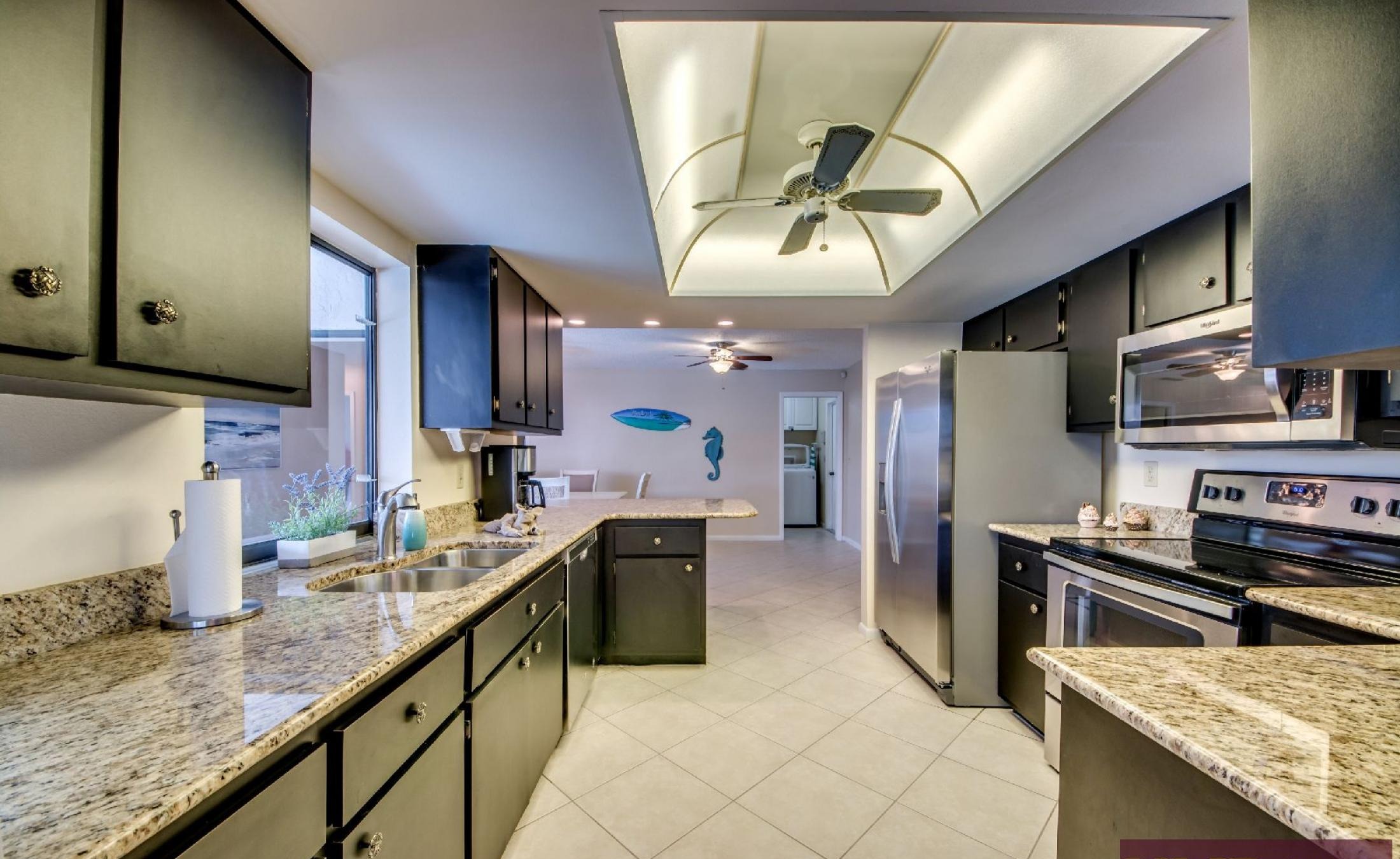 Waterfront-Lage am Kanal in ruhiger Nachbarschaft mit Bootsdock.