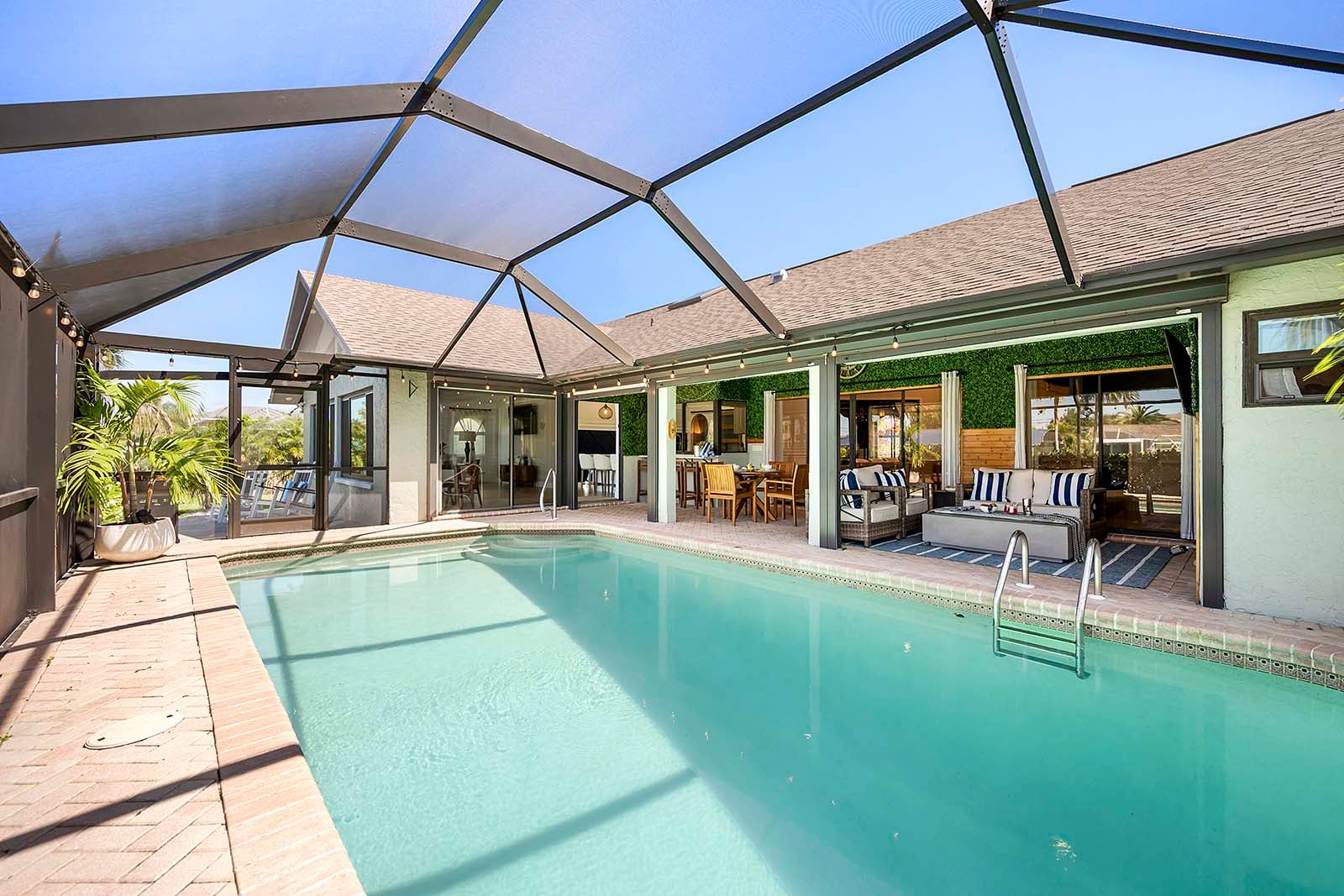 Willkommen bei Gulfstream Getaway und seinem fantastischen Unterhaltungsbereich im Freien