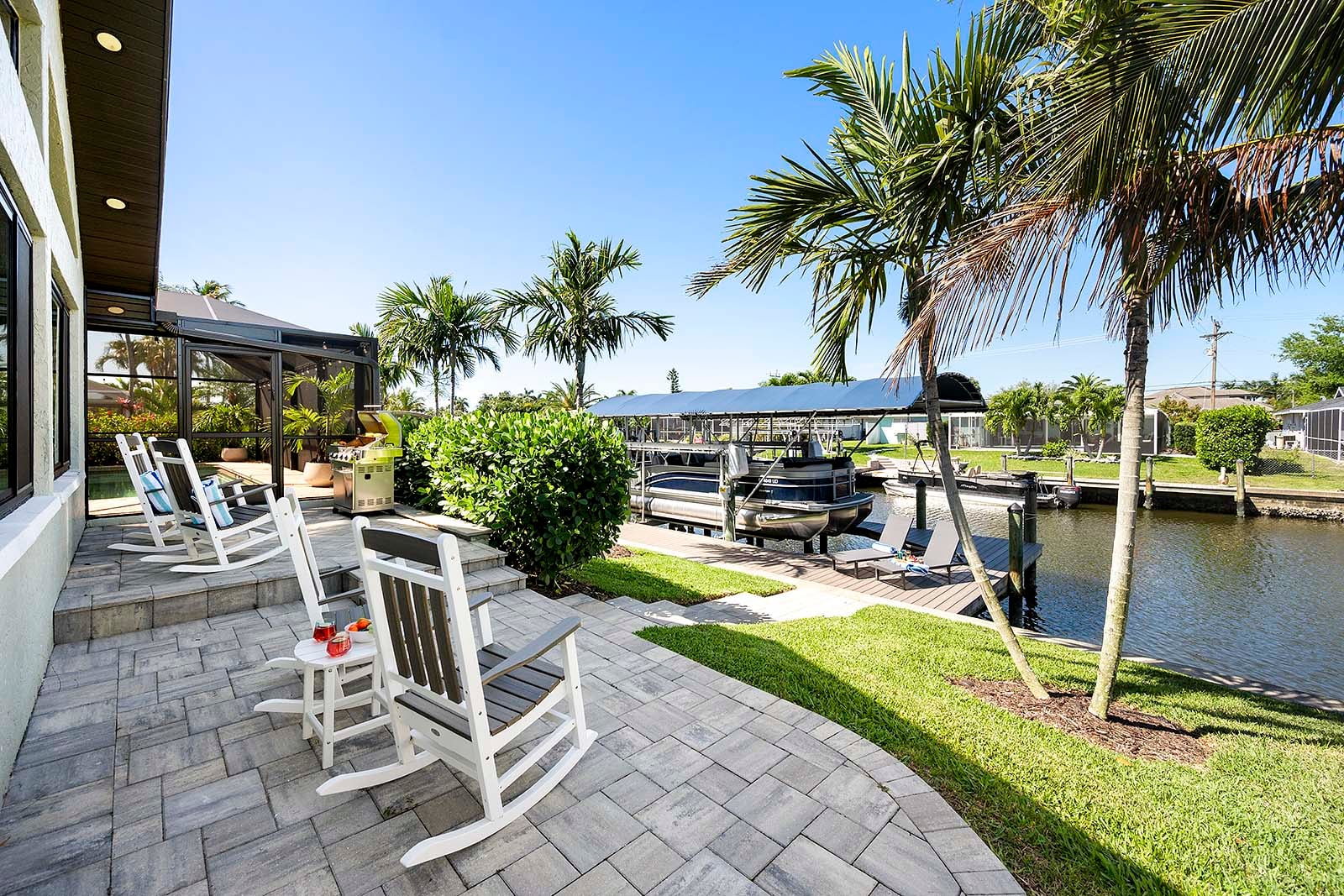 Entspannen Sie sich und genießen Sie einige atemberaubende Sonnenuntergänge