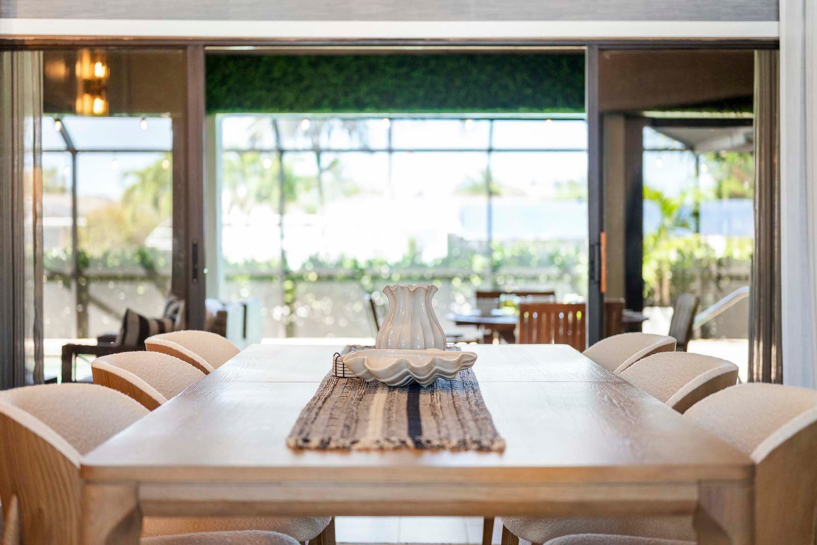 Erstaunliche Aussicht auf Ihren Pool und Lanai