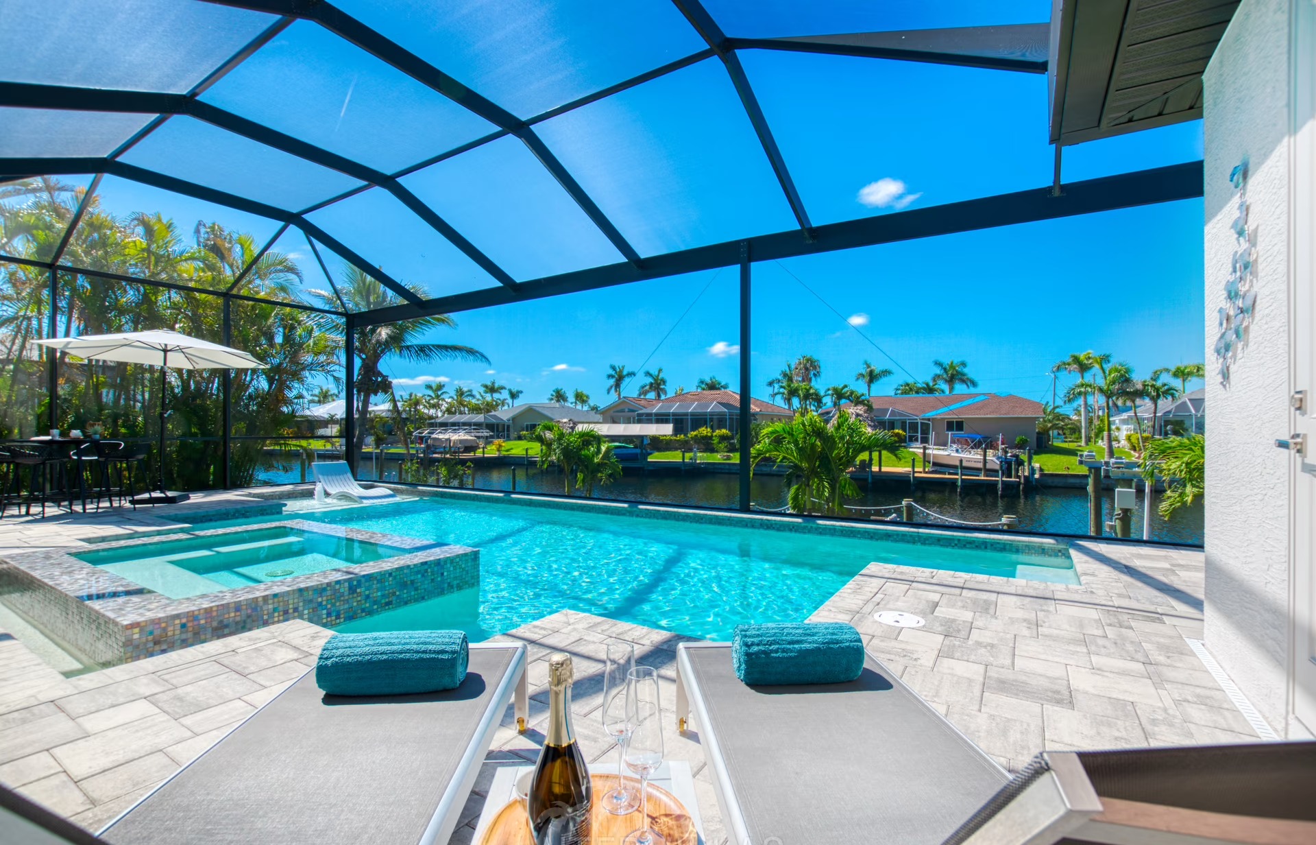 Ferienhaus Cape Coral Waterfront, Bootsdock+Lift, Pool+Spa, Grill