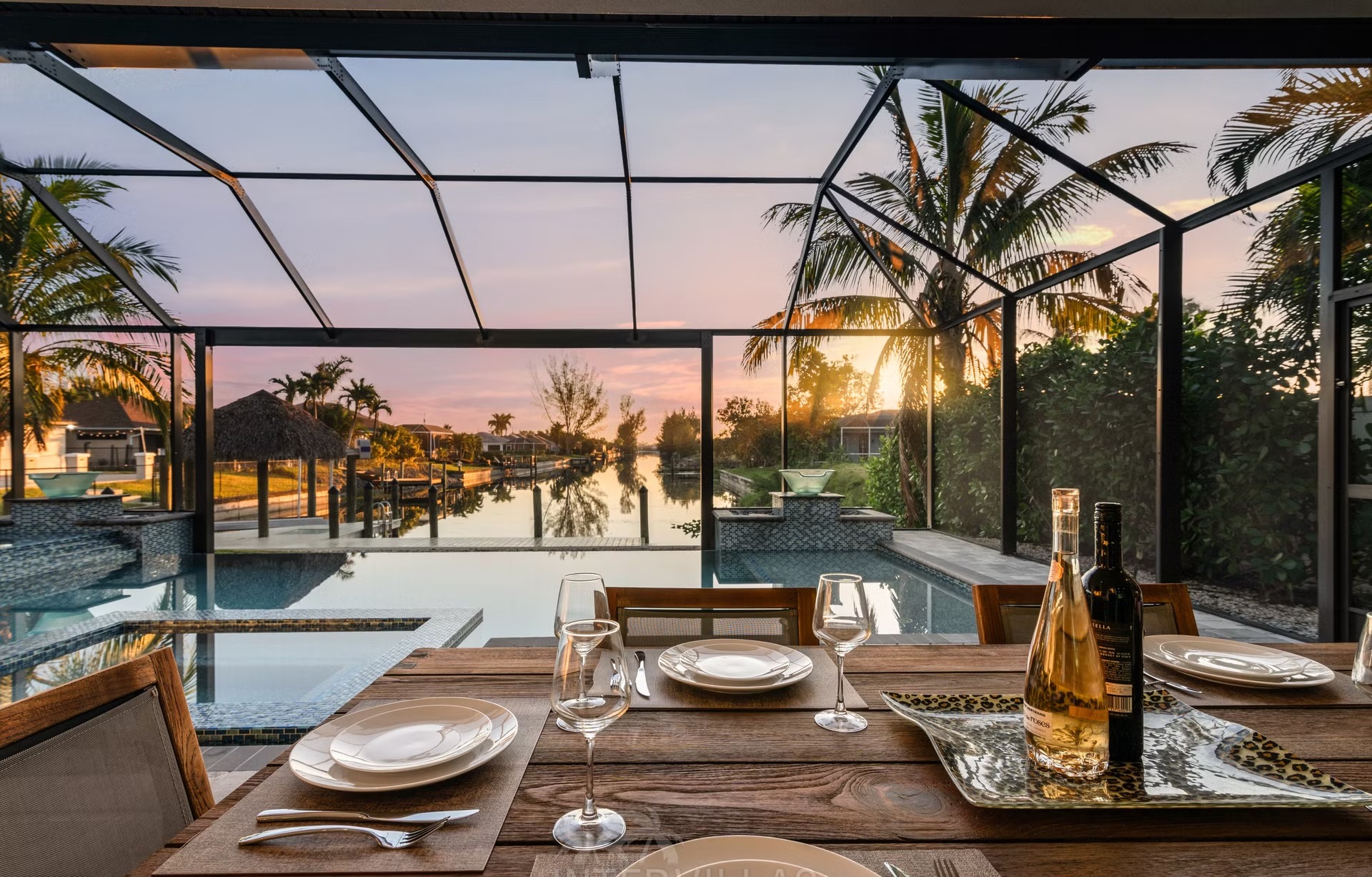 Ferienhaus Cape Coral, direkt am Kanal, Salzwasser-Infinity-Pool+Spa