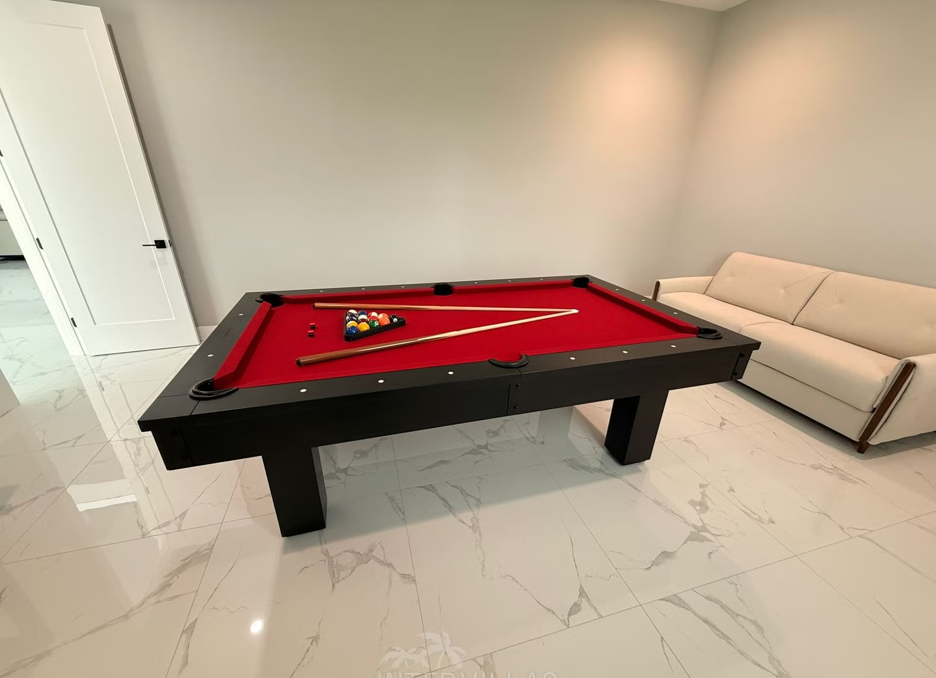 Westlich ausgerichteter Salzwasserpool mit Spa am Kanal (Gulf Access) mit Sonnenuntergangsblick.