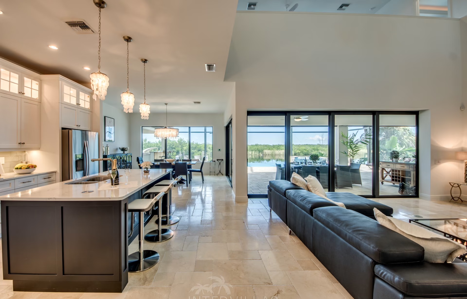Villa Spreader Pearl