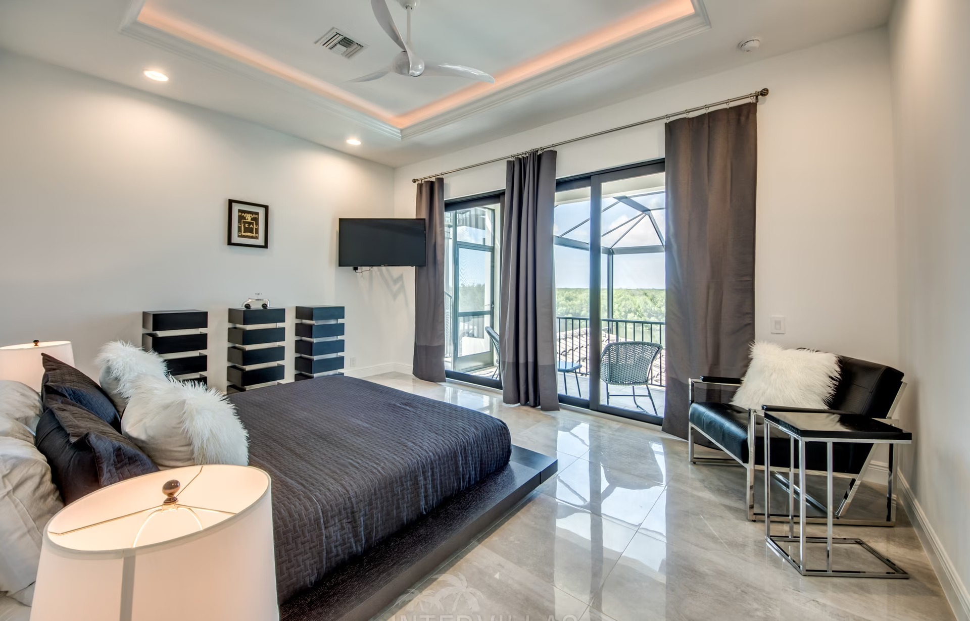 Villa Spreader Pearl