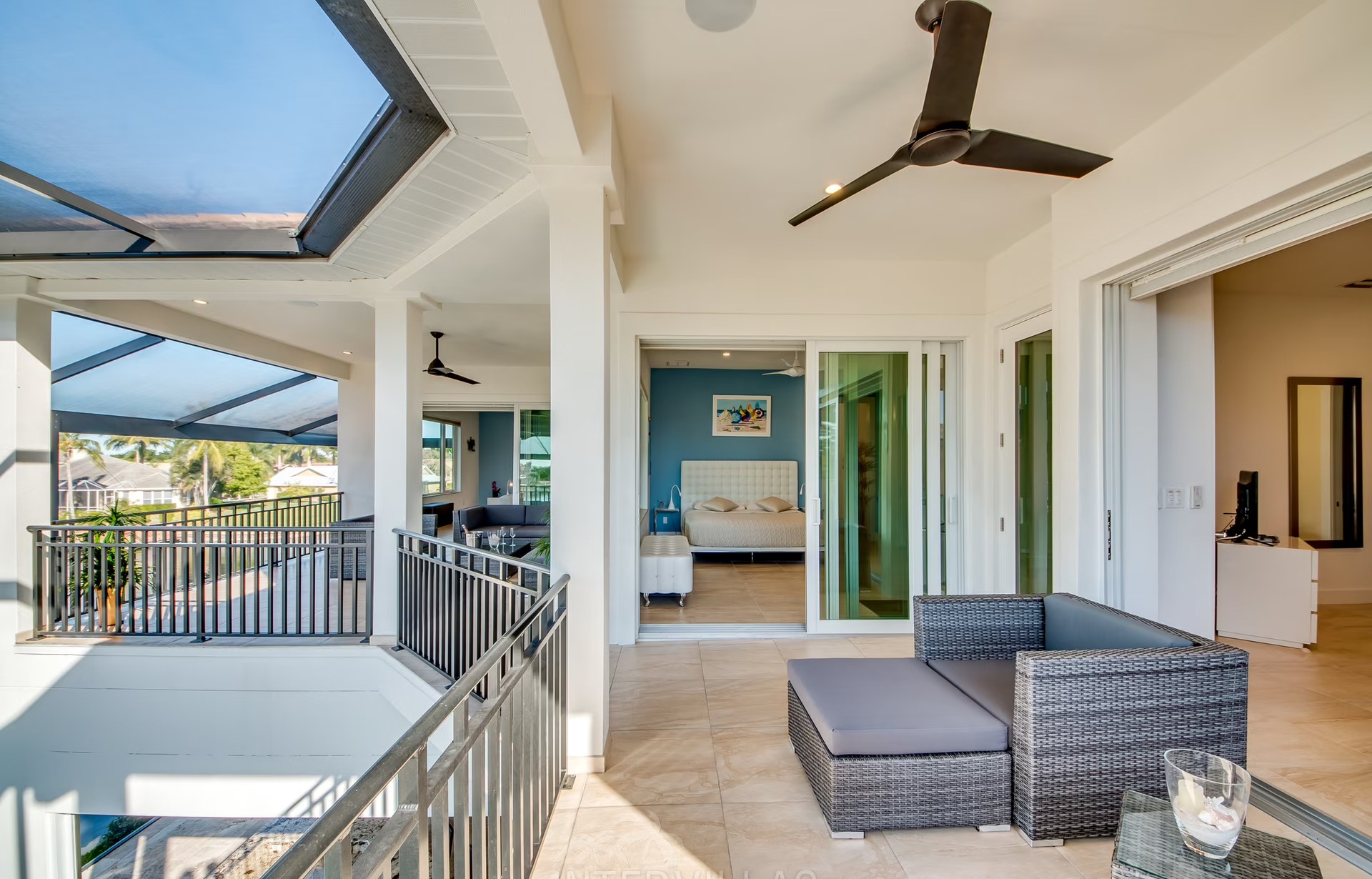 Bootsdock mit Tiki-Hut am Kanal (Gulf-Access).