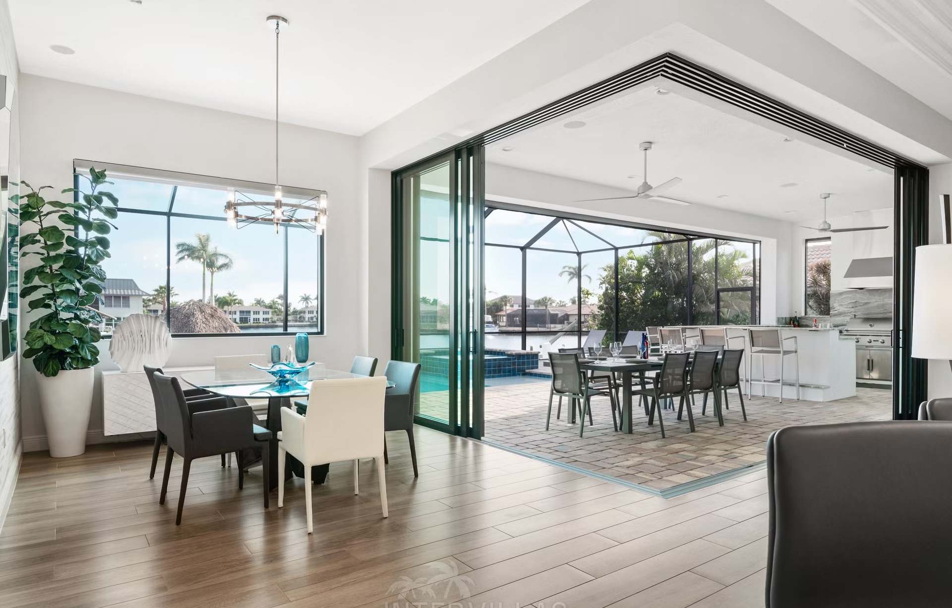 Privates Dock mit Tiki-Hut am Kanal (Gulf Access)