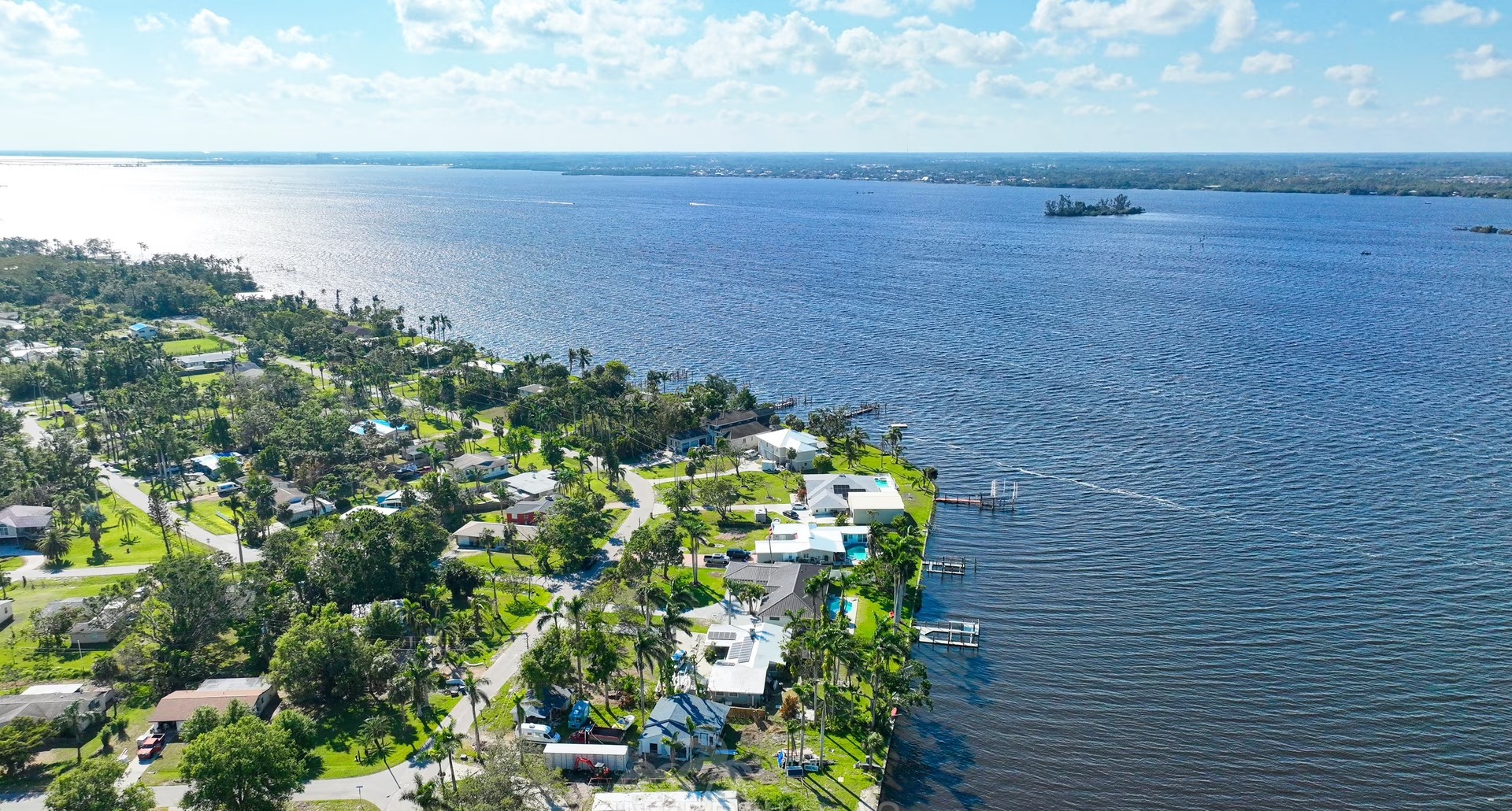 Ferienhaus Cape Coral, direkt am Fluss, Pool+Privatsteg+Kajaks