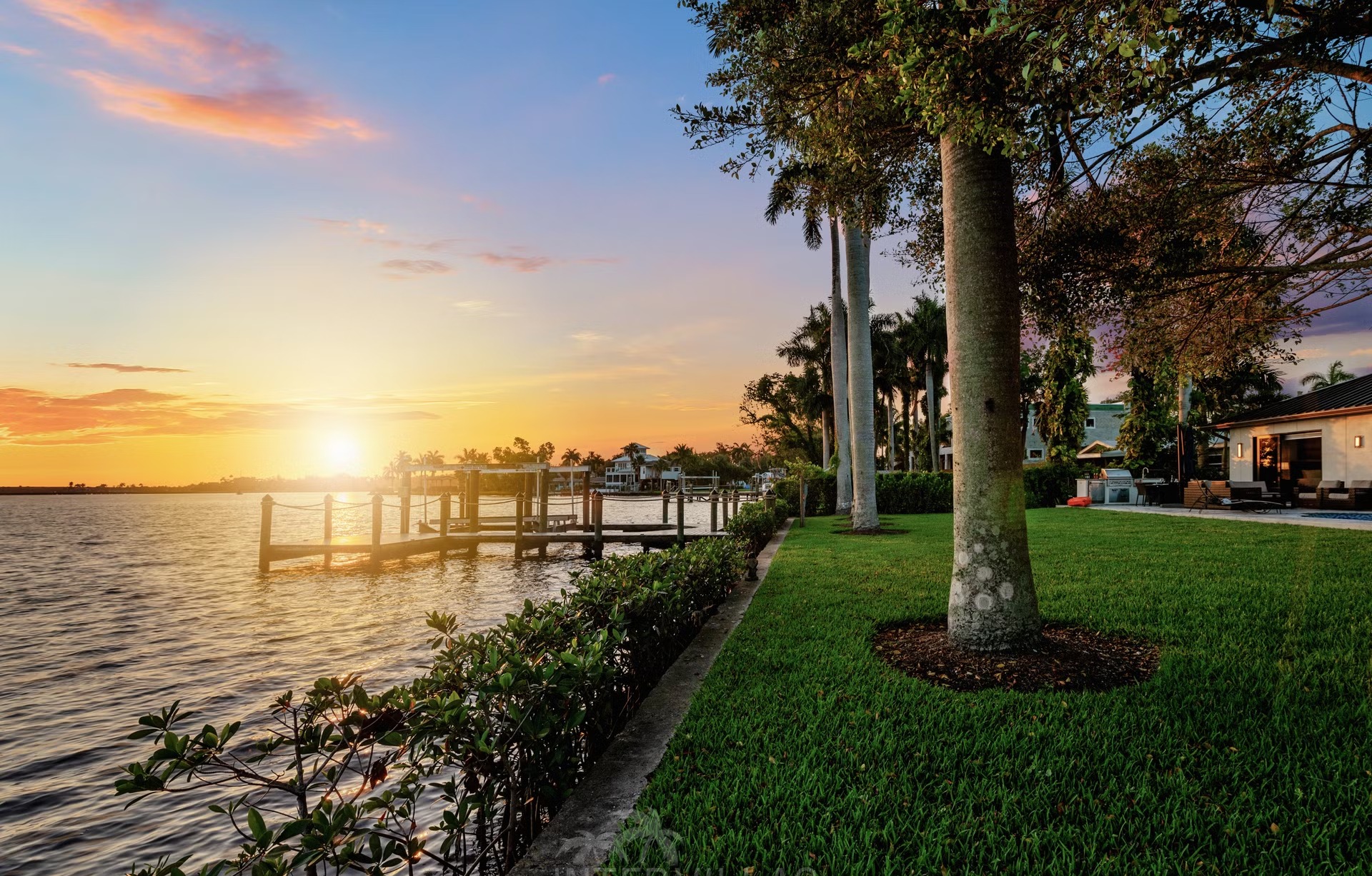 Villa Riverside
