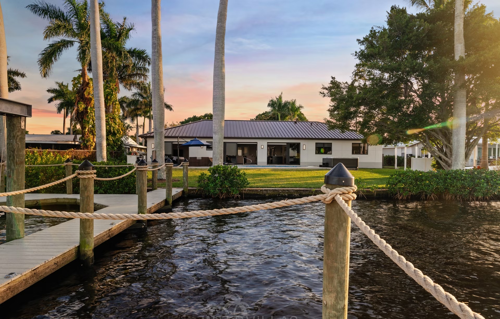 Villa Riverside