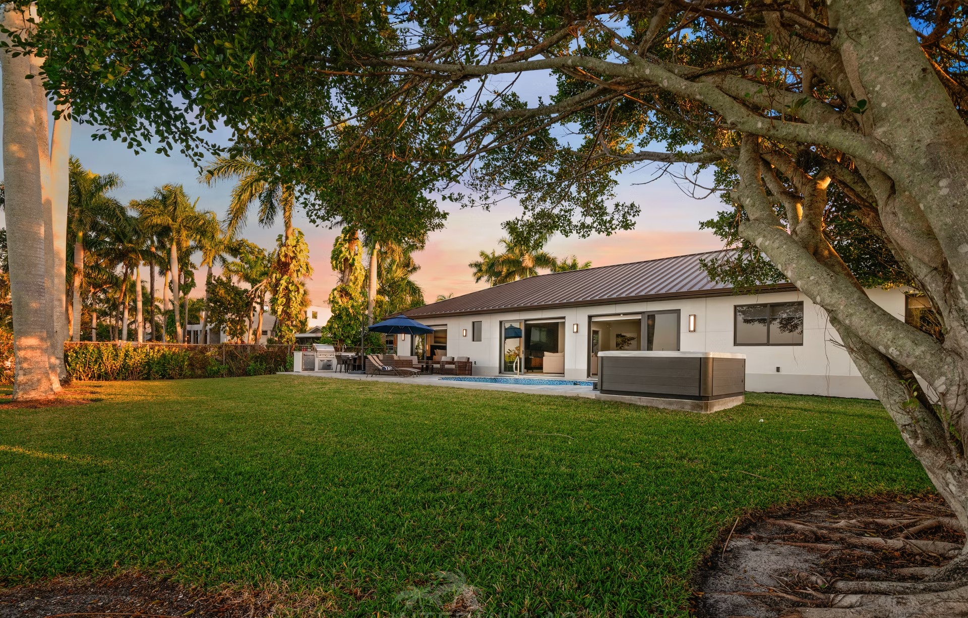 Villa Riverside