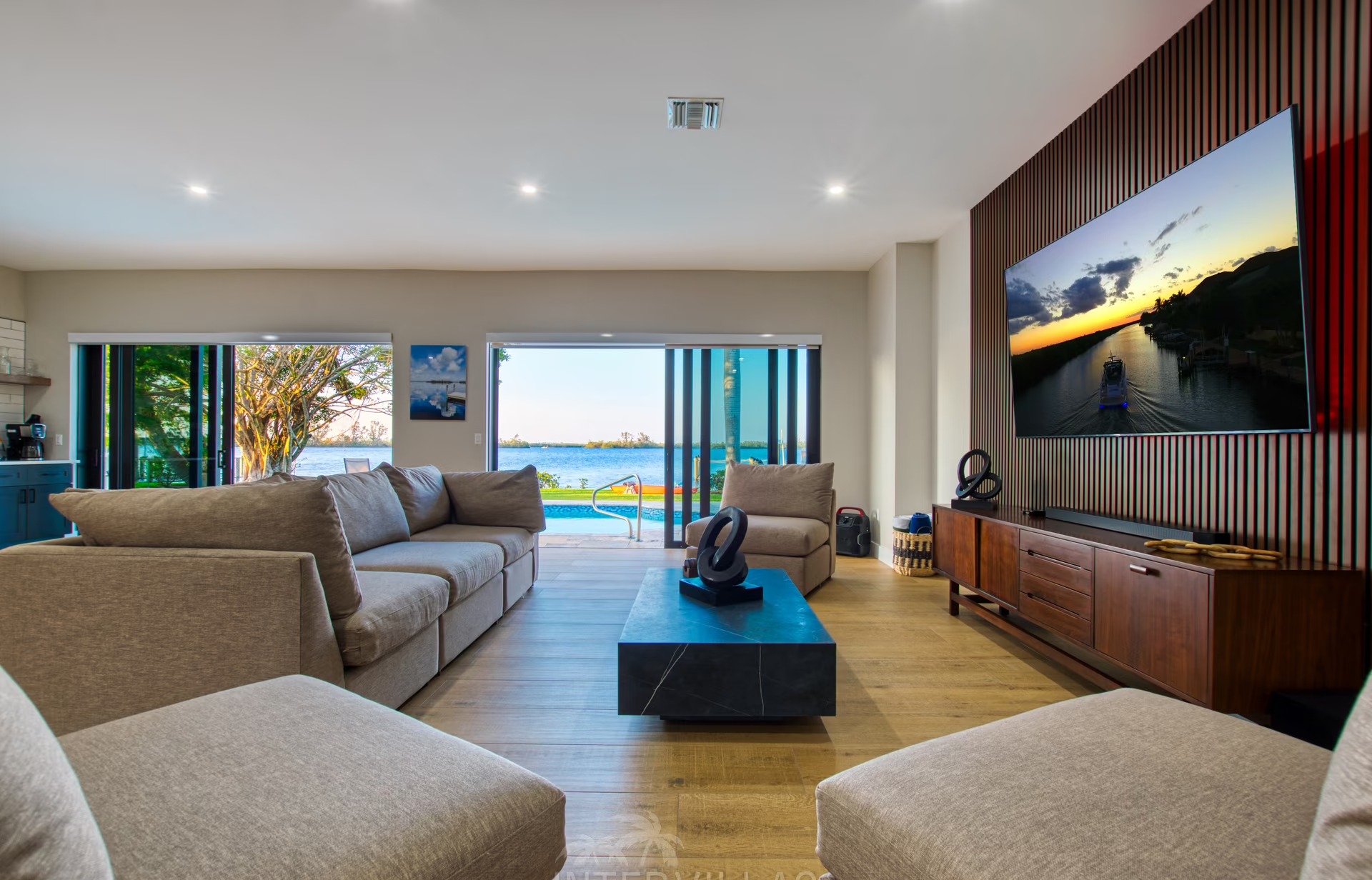 Villa Riverside