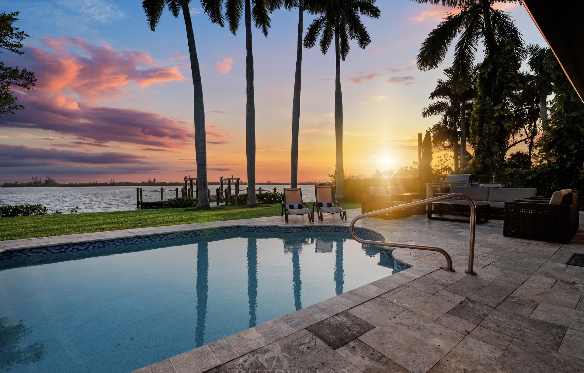 Villa Riverside