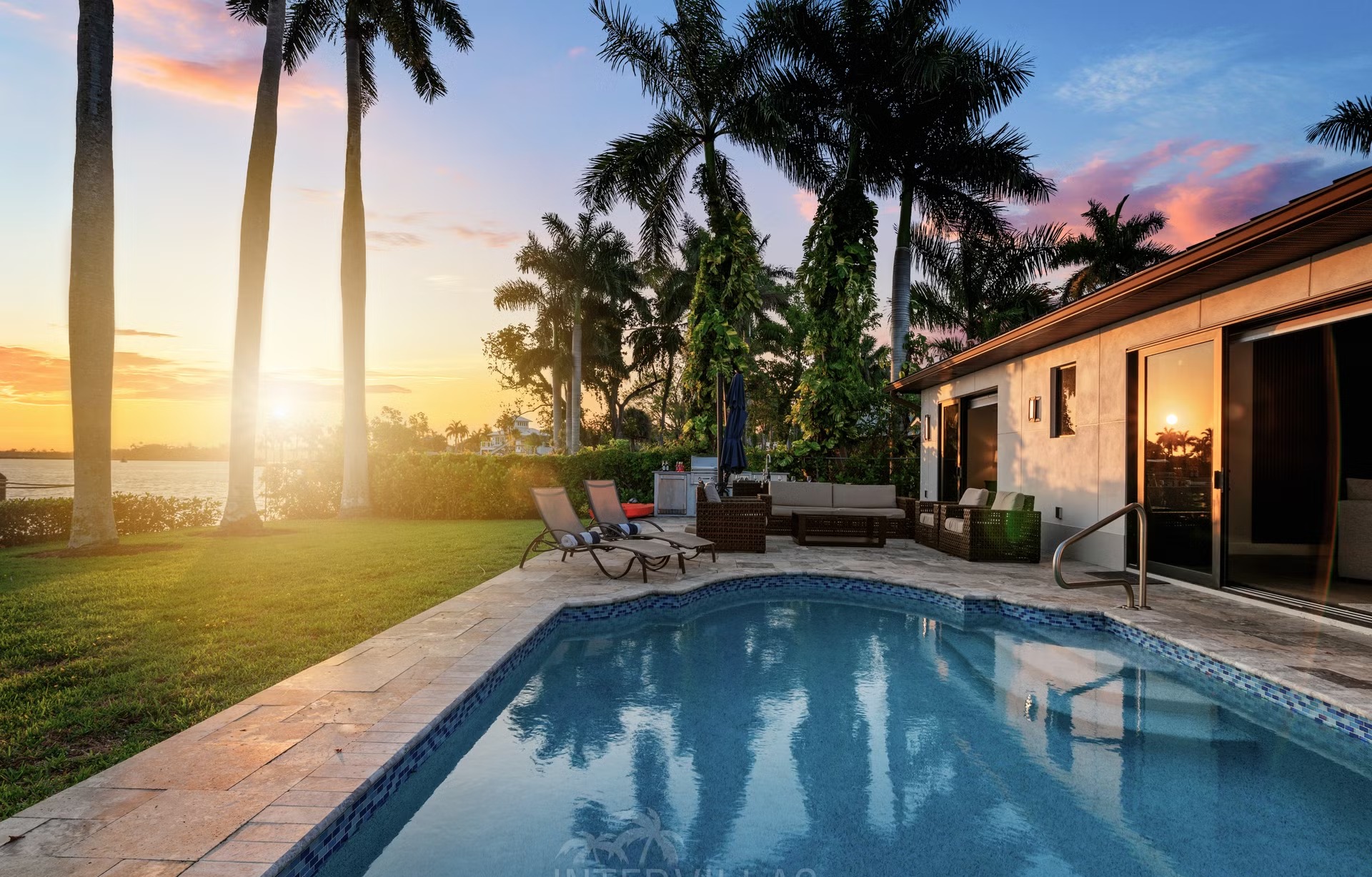 Villa Riverside