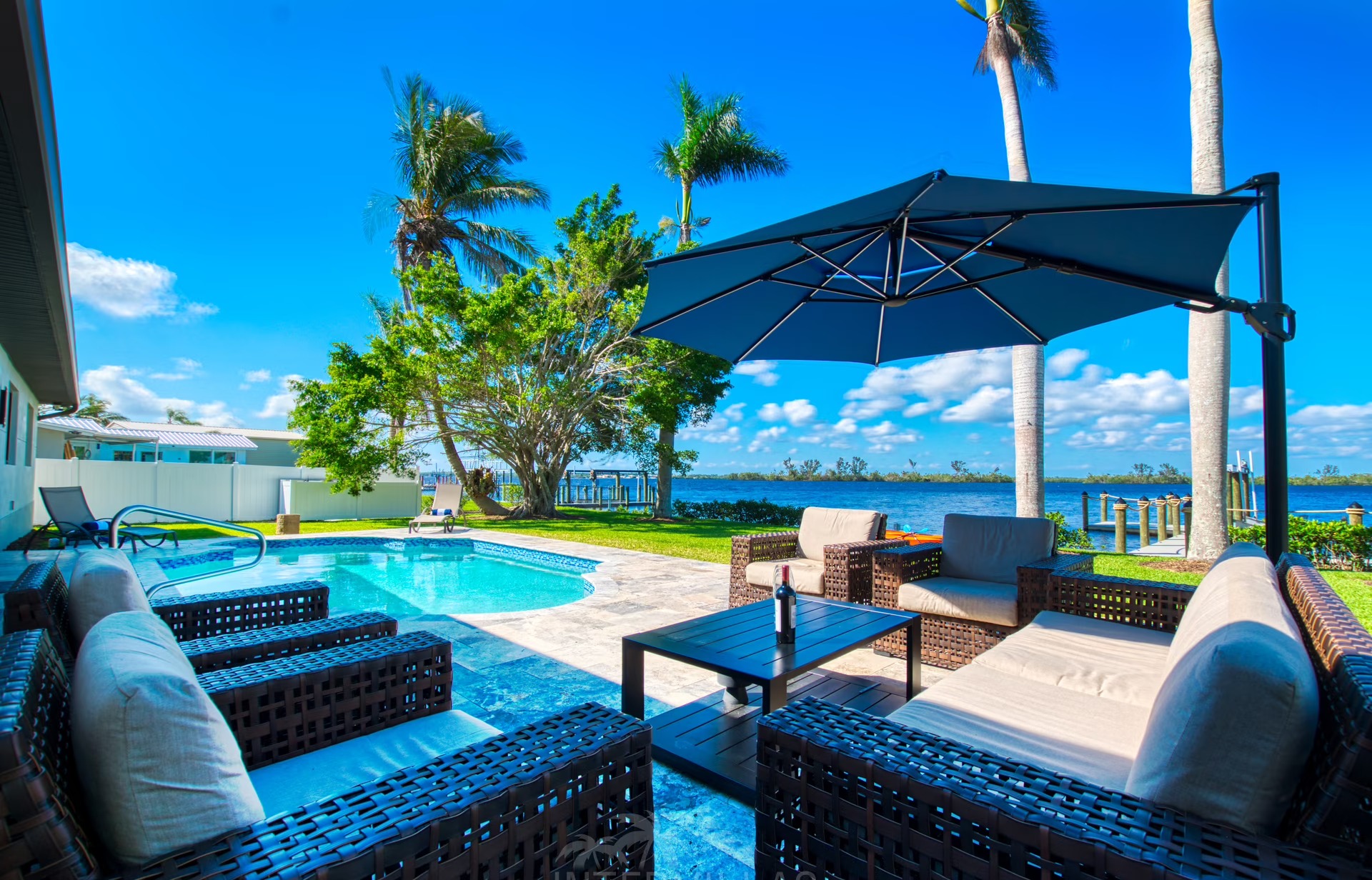 Villa Riverside