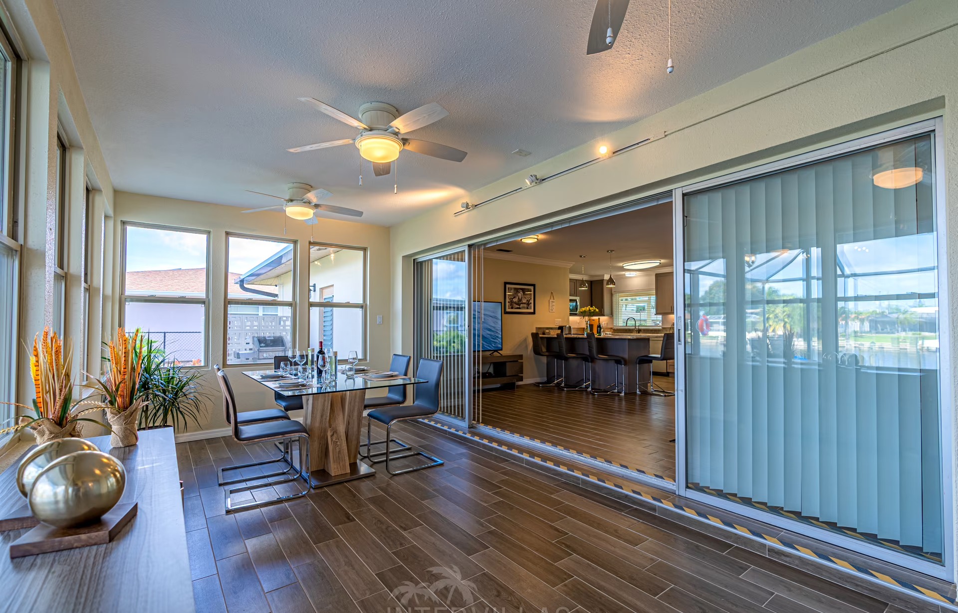 Bootsdock am Kanal mit direktem Wasserzugang (ohne Schleusen).