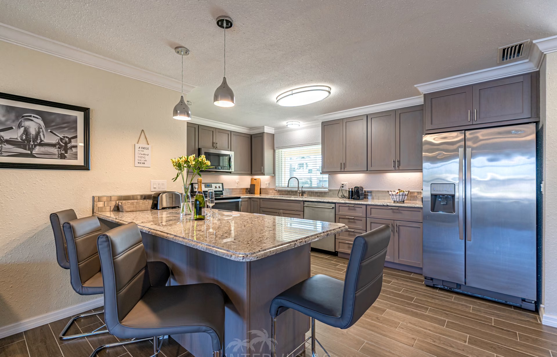 Bootsdock am Kanal mit direktem Wasserzugang (ohne Schleusen).