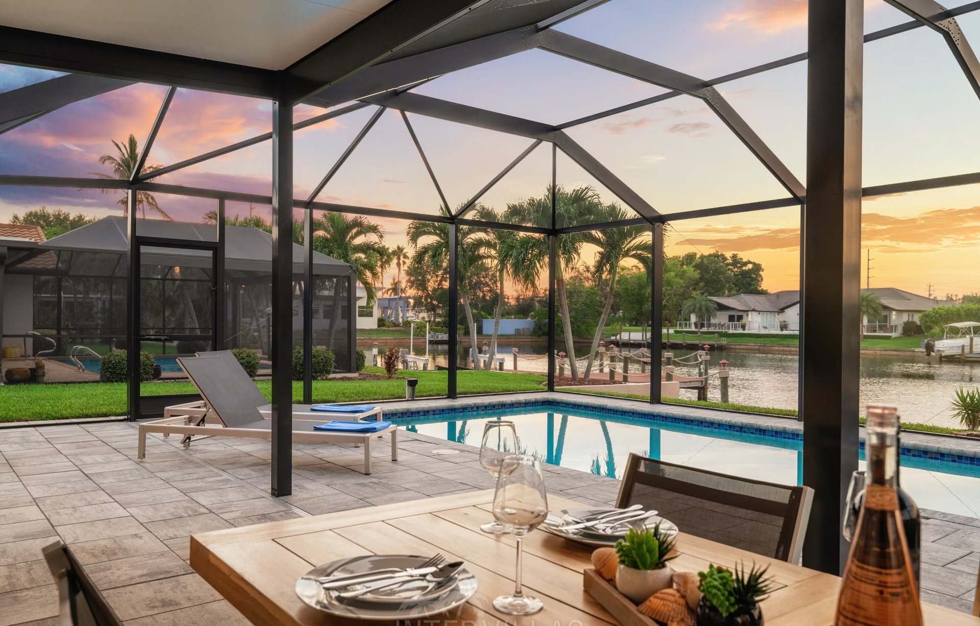 Bootsdock am Kanal mit direktem Wasserzugang in Cape Coral.