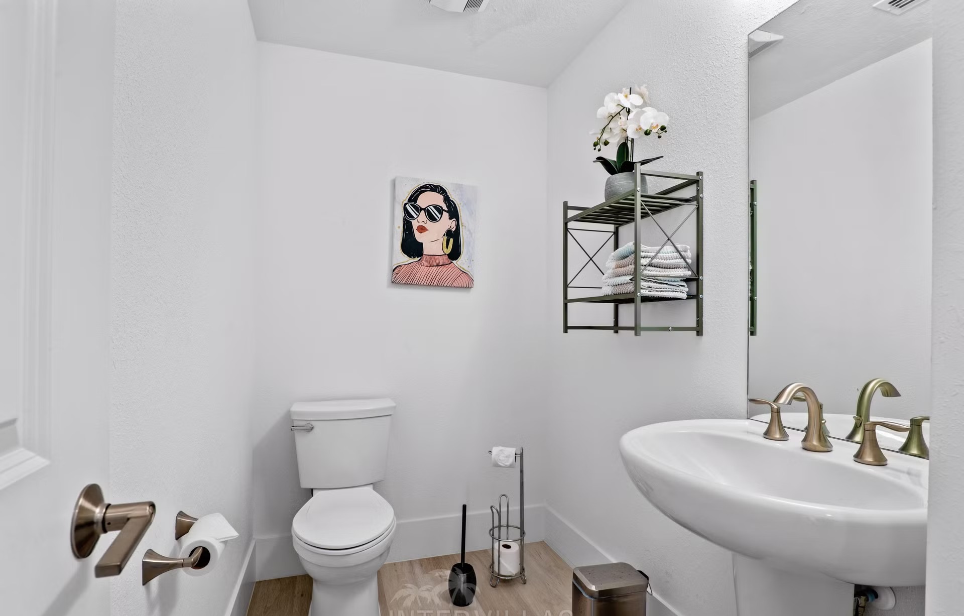 Renovierte Waterfront-Villa in Cape Coral mit beheiztem Salzwasserpool und privatem Bootsdock.