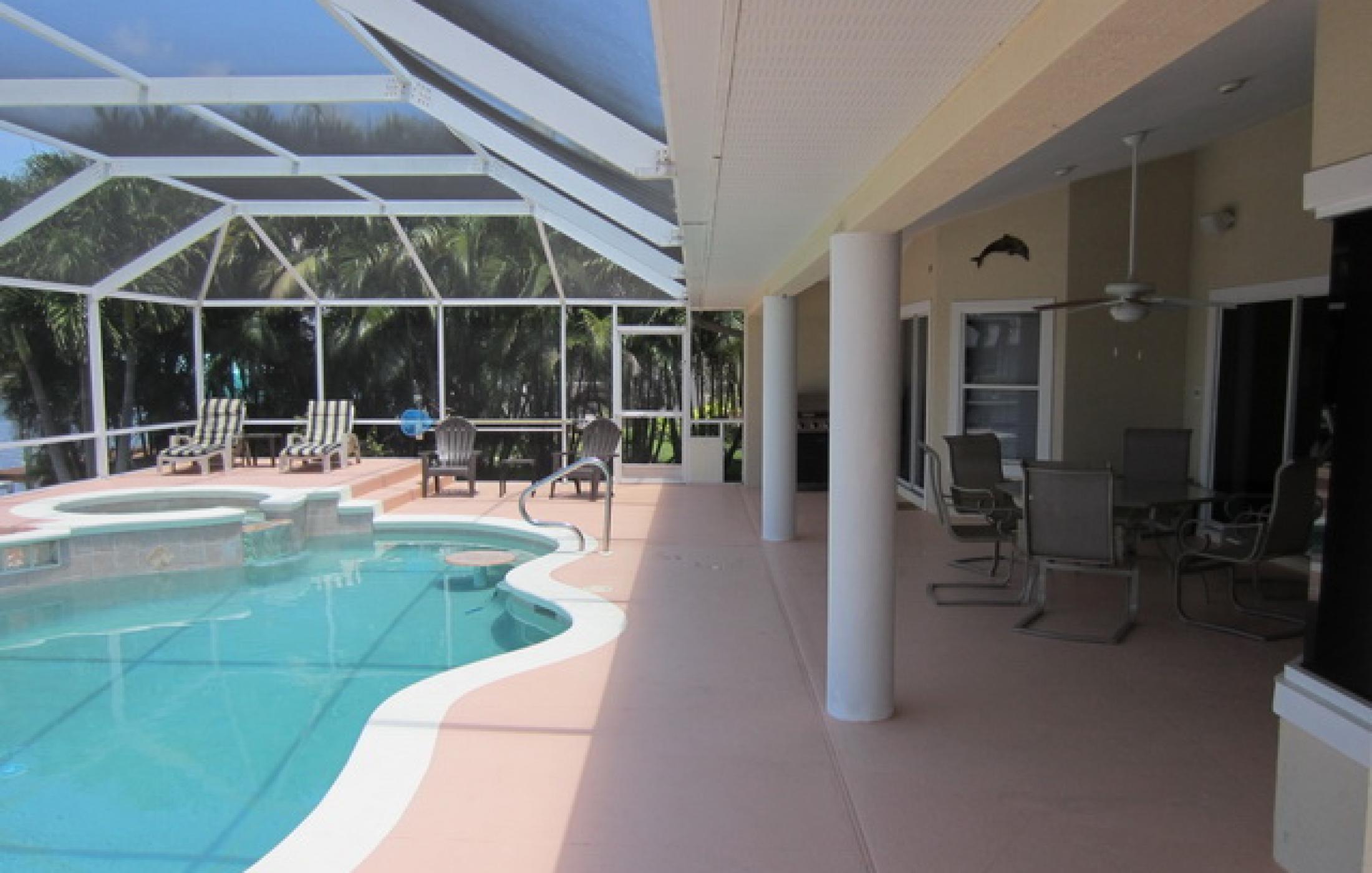 Villa Sophia - Golfzugang, Pool, Dock & Bootslift - Bild 30