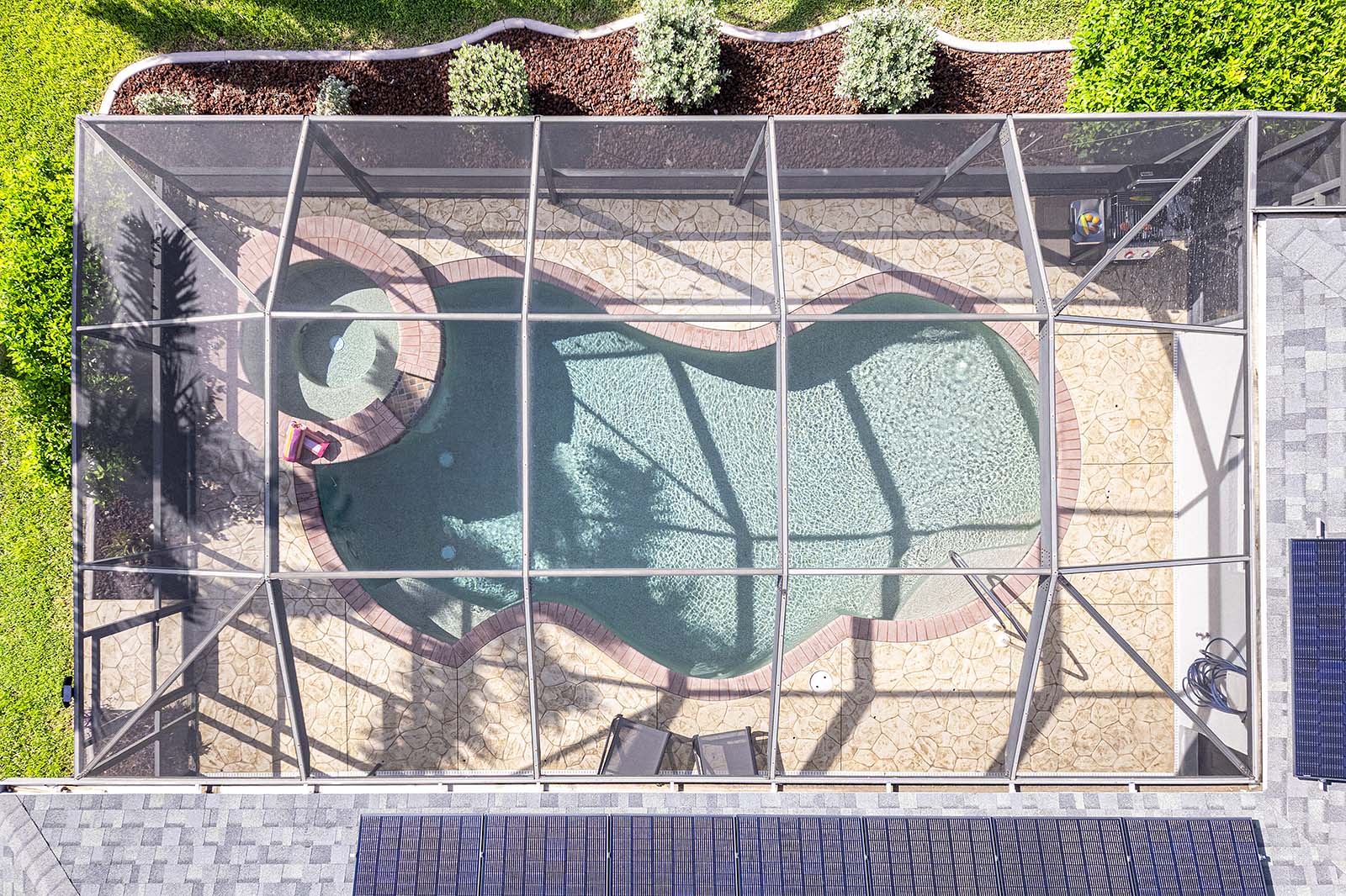 Luftaufnahme Aussicht of the Überdachte Terrasse and Pool