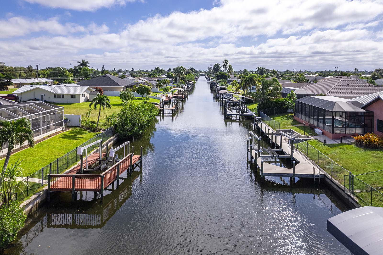 Gulf Access Kanal with Southern Facing Pool