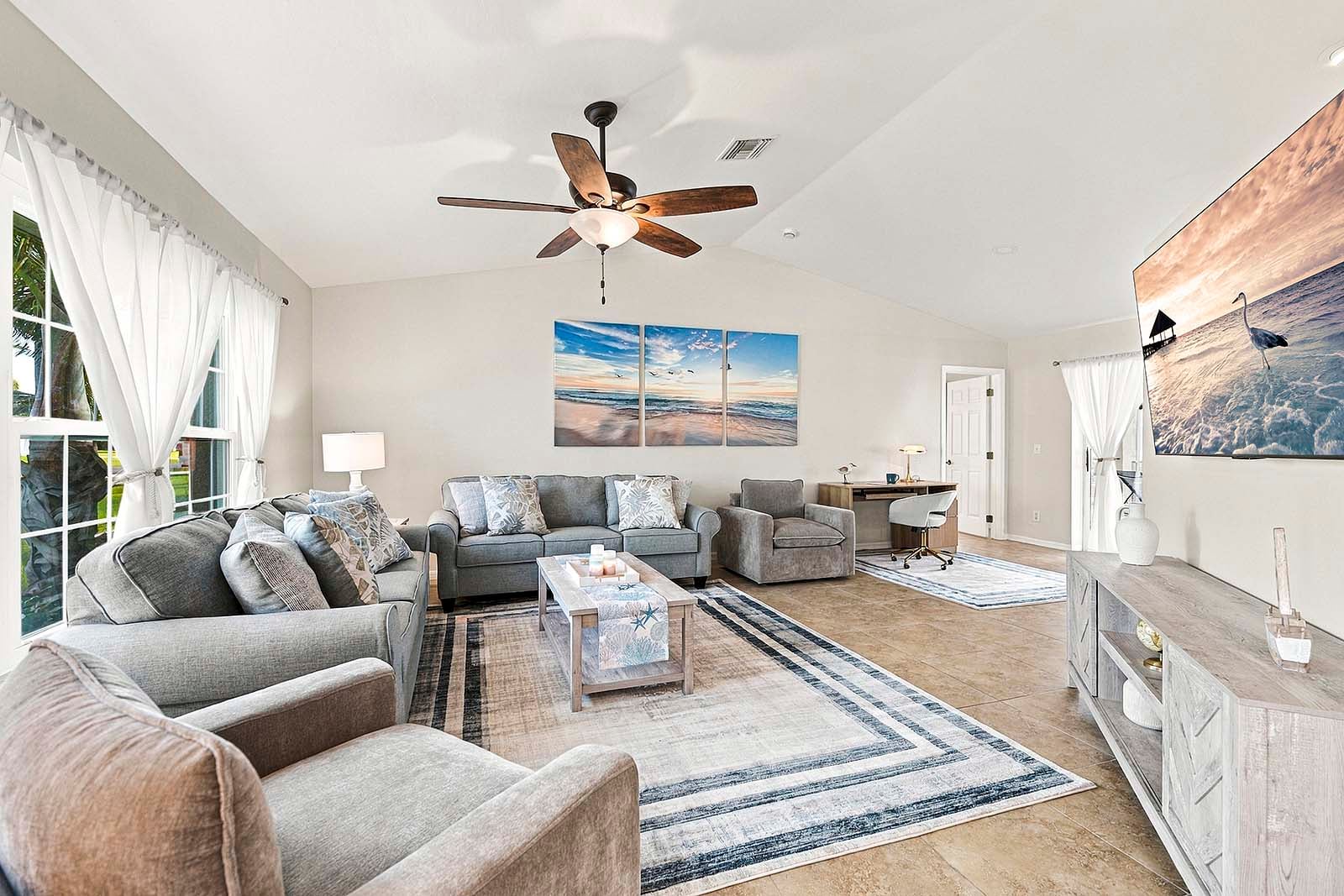 Relax and Enjoy some Family Time in this Comfortable Wohnzimmer